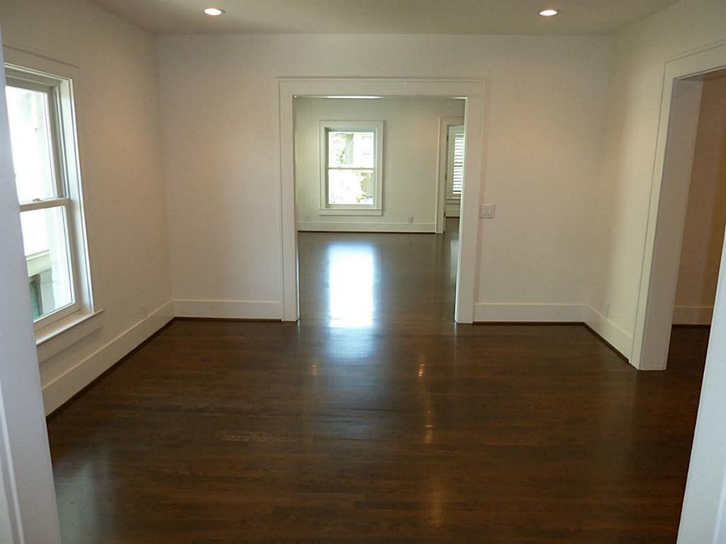 408 Avondale 2 Property Photo 3