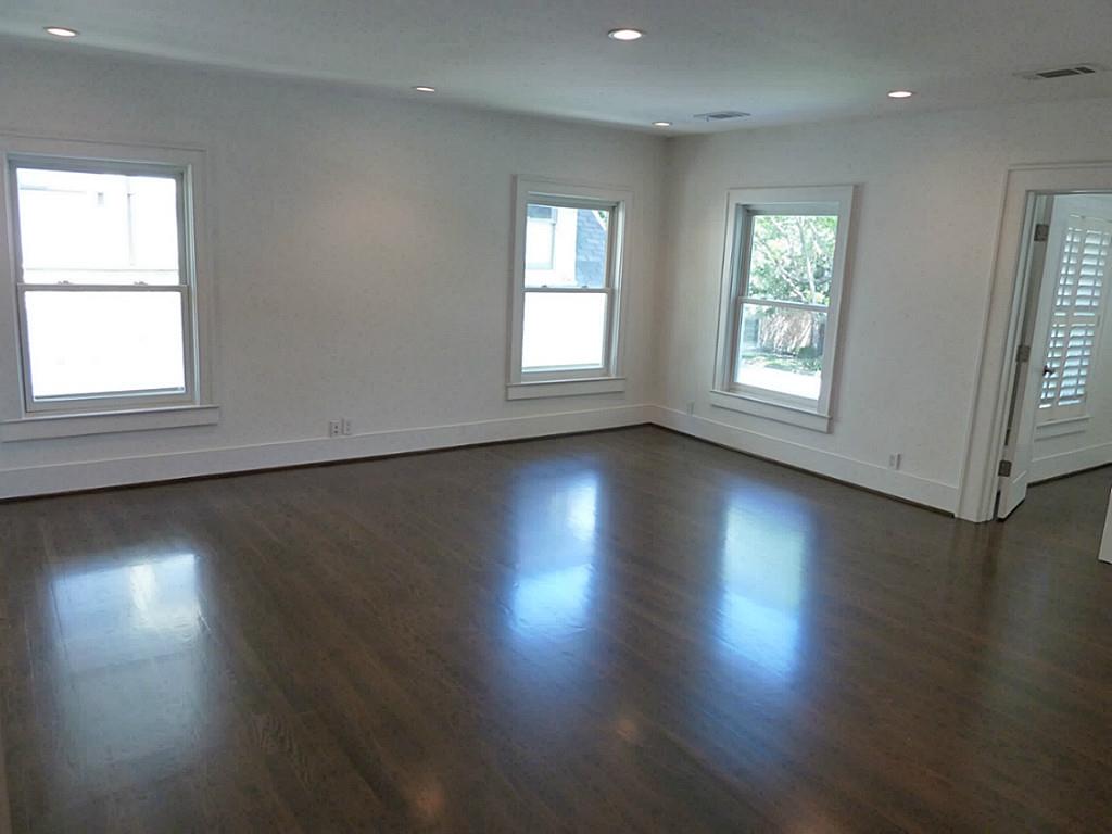 408 Avondale 2 Property Photo 20