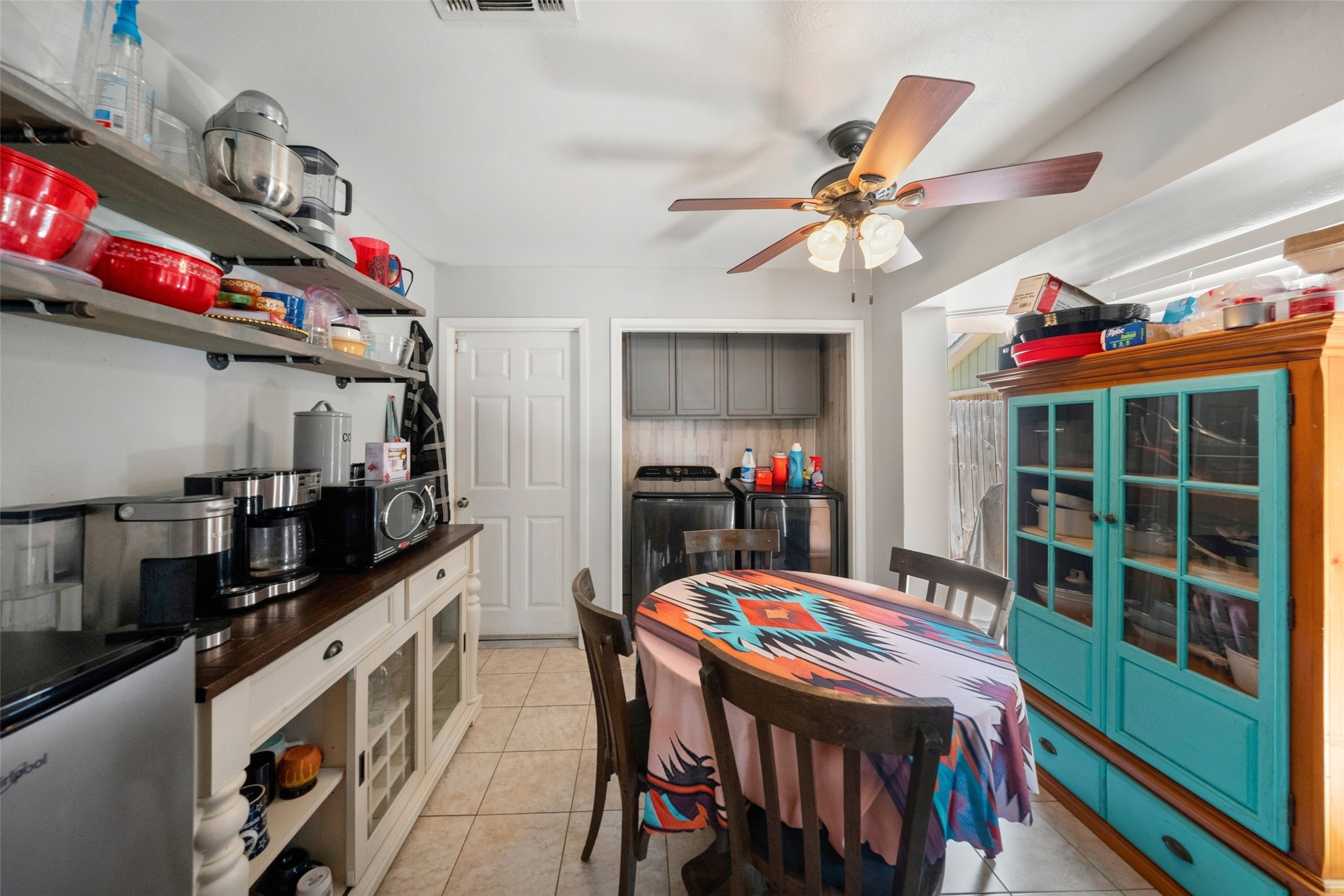 6907 Briarfield Drive Property Photo 4