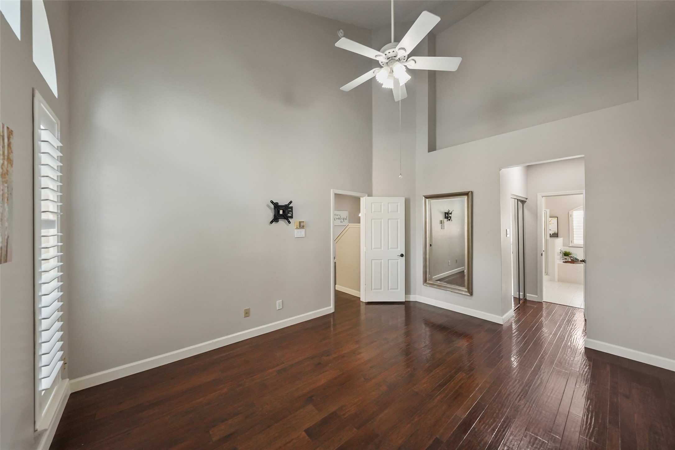 2351 Summit Way Court Property Photo 14