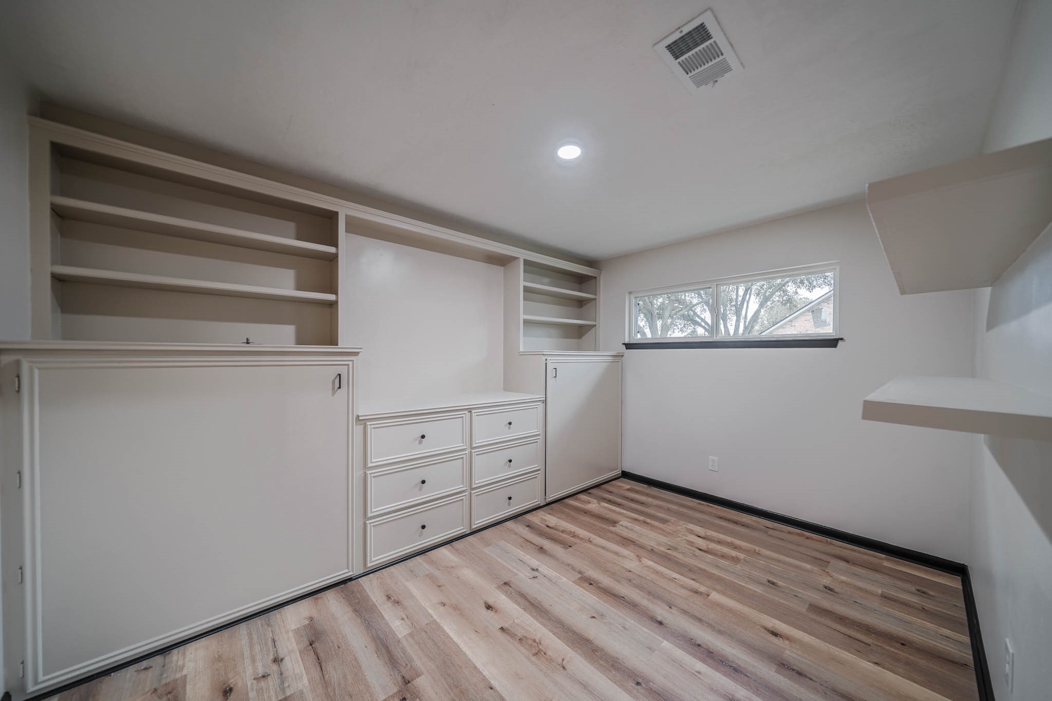 213 Westview Drive Property Photo 12
