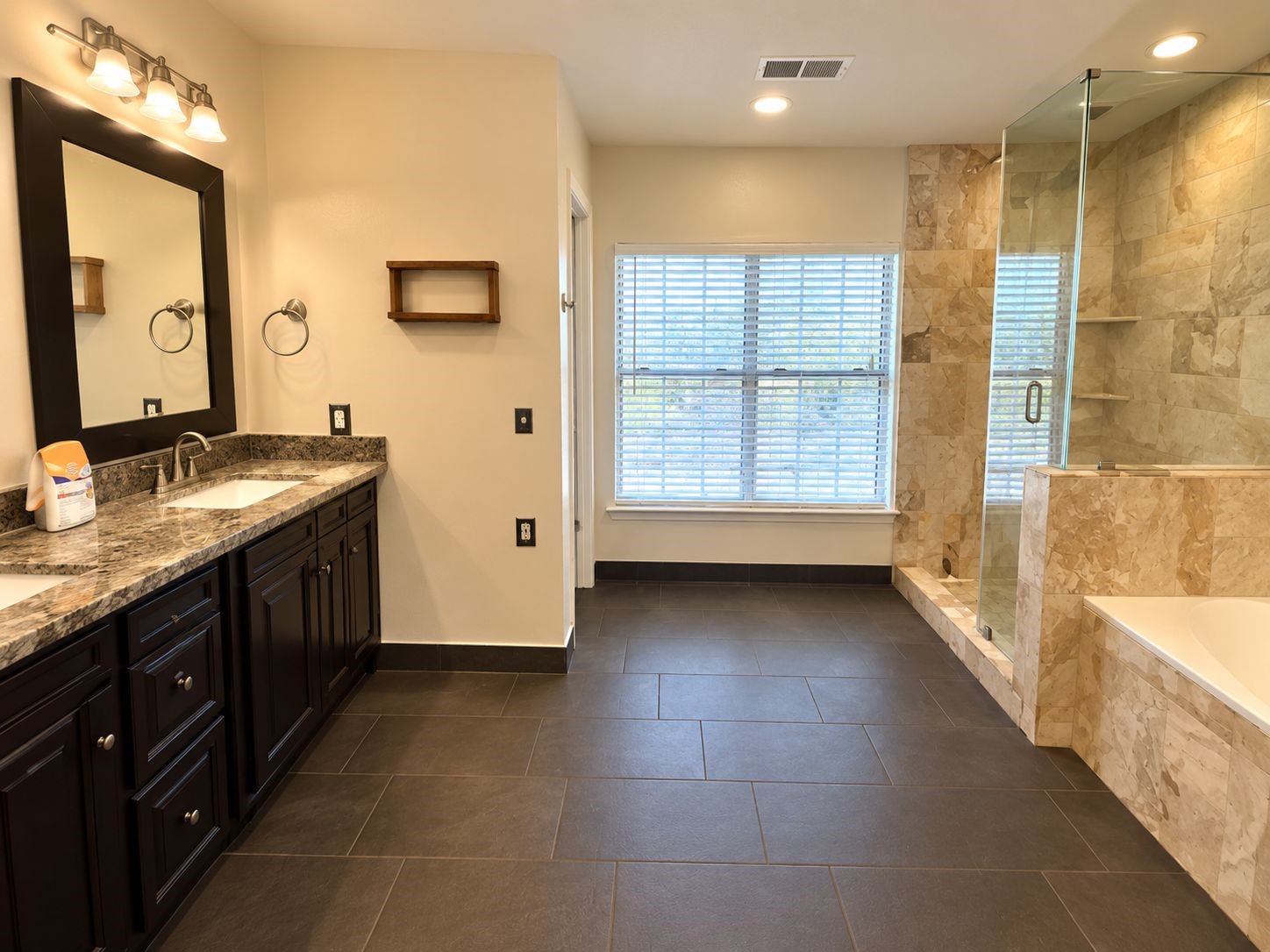 830 Sierra Lake Drive Property Photo 10