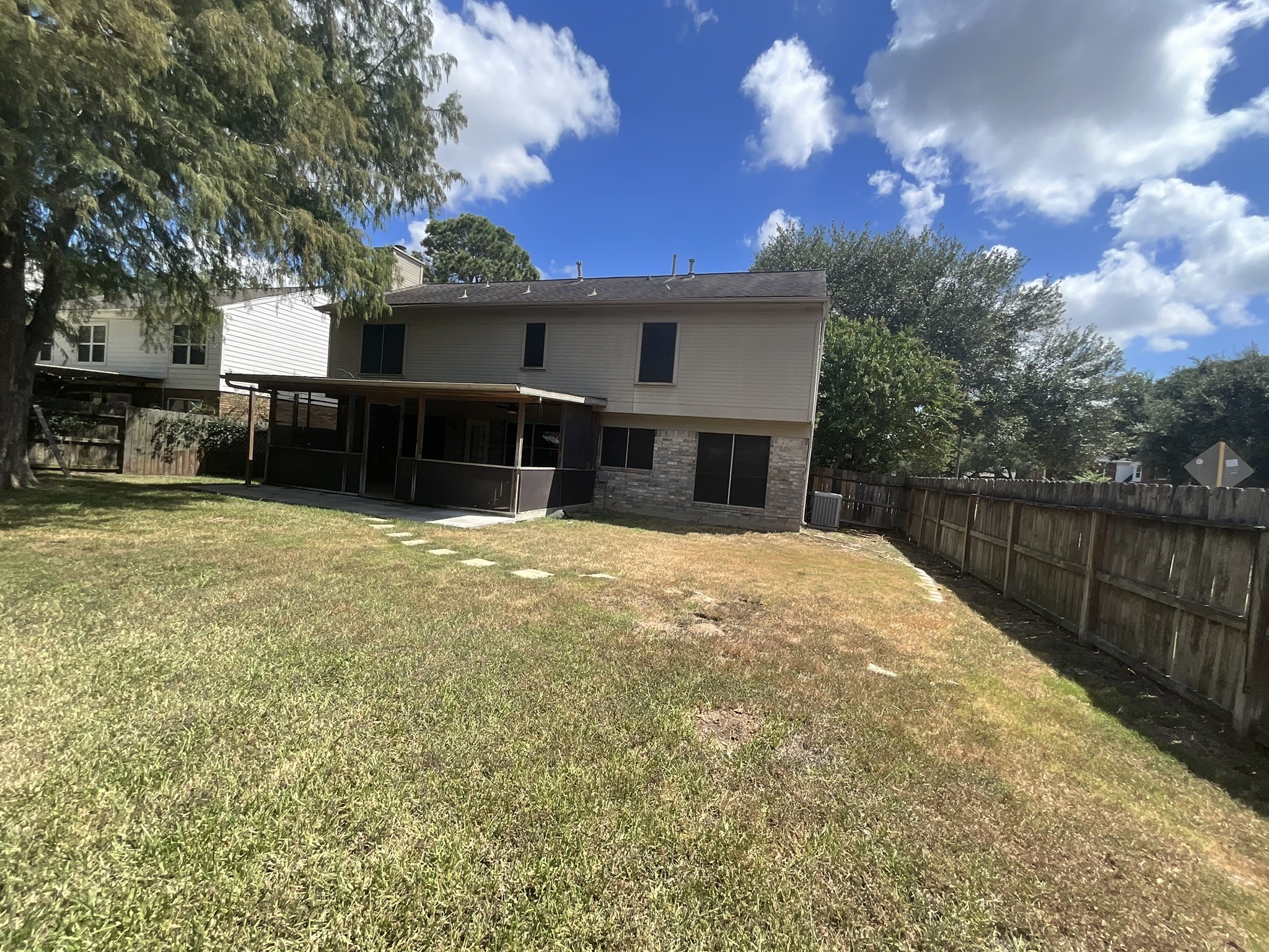 830 Sierra Lake Drive Property Photo 12