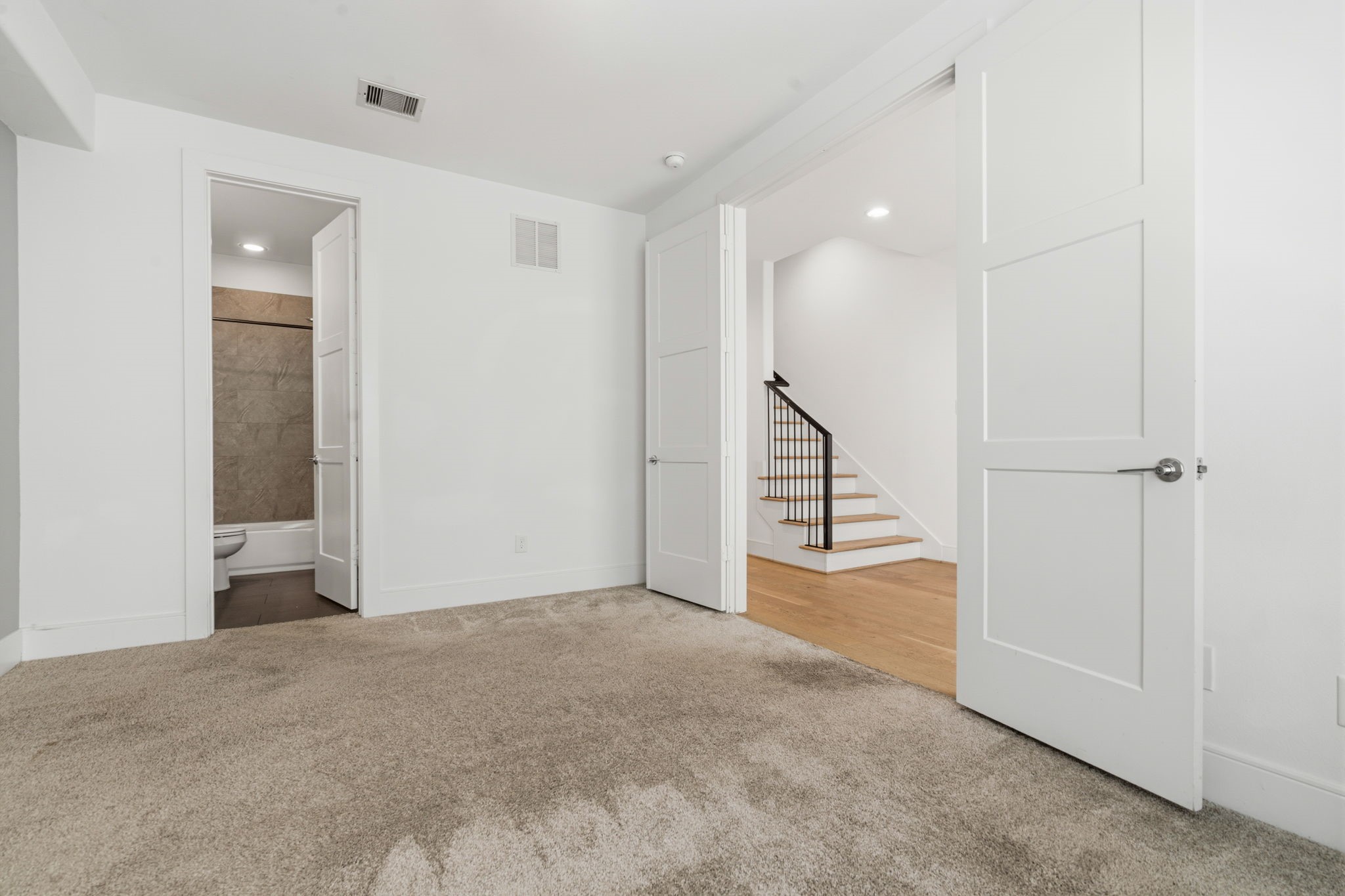 2624 Rusk Street Property Photo 6