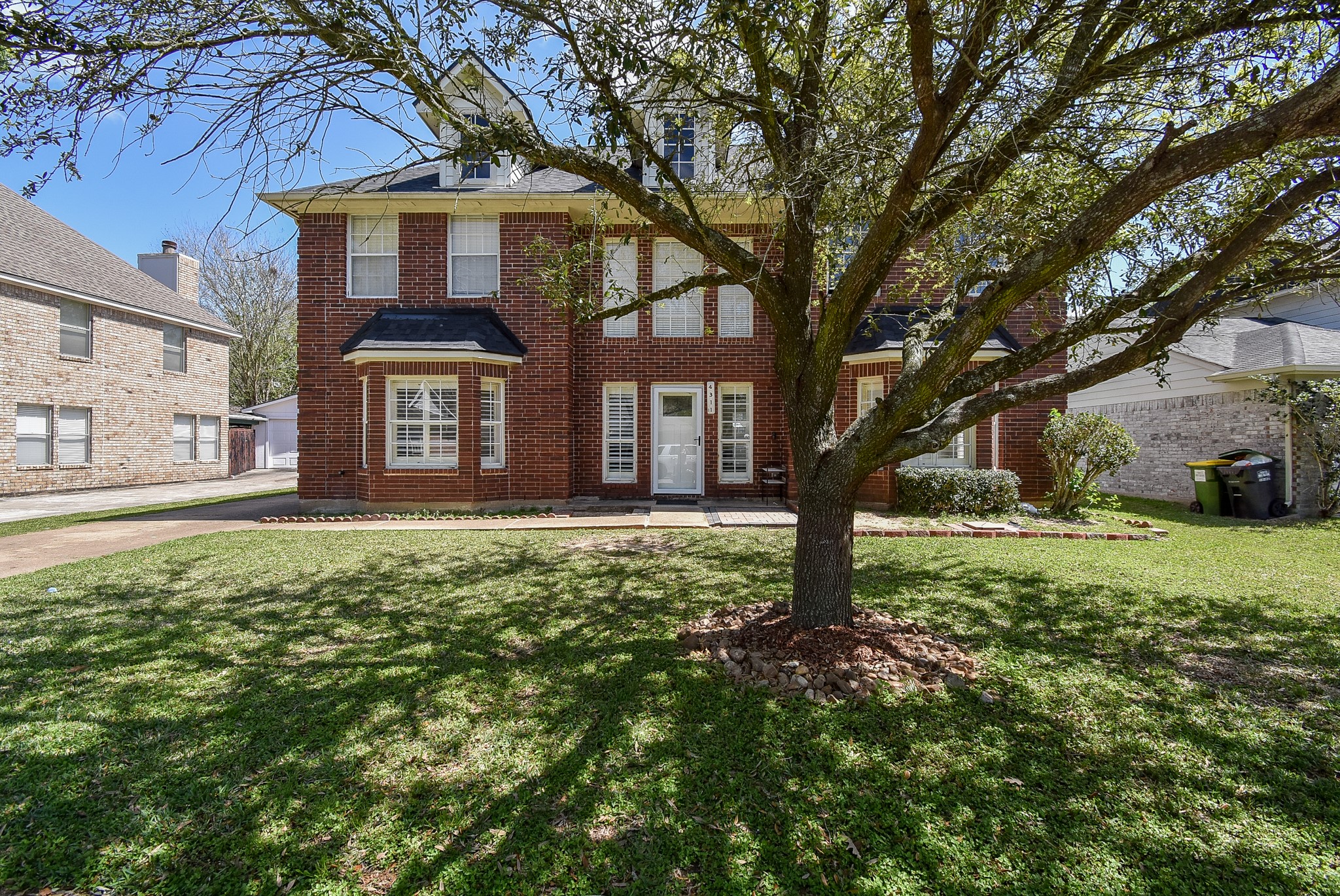 4311 Glen Avon Drive Property Photo 1