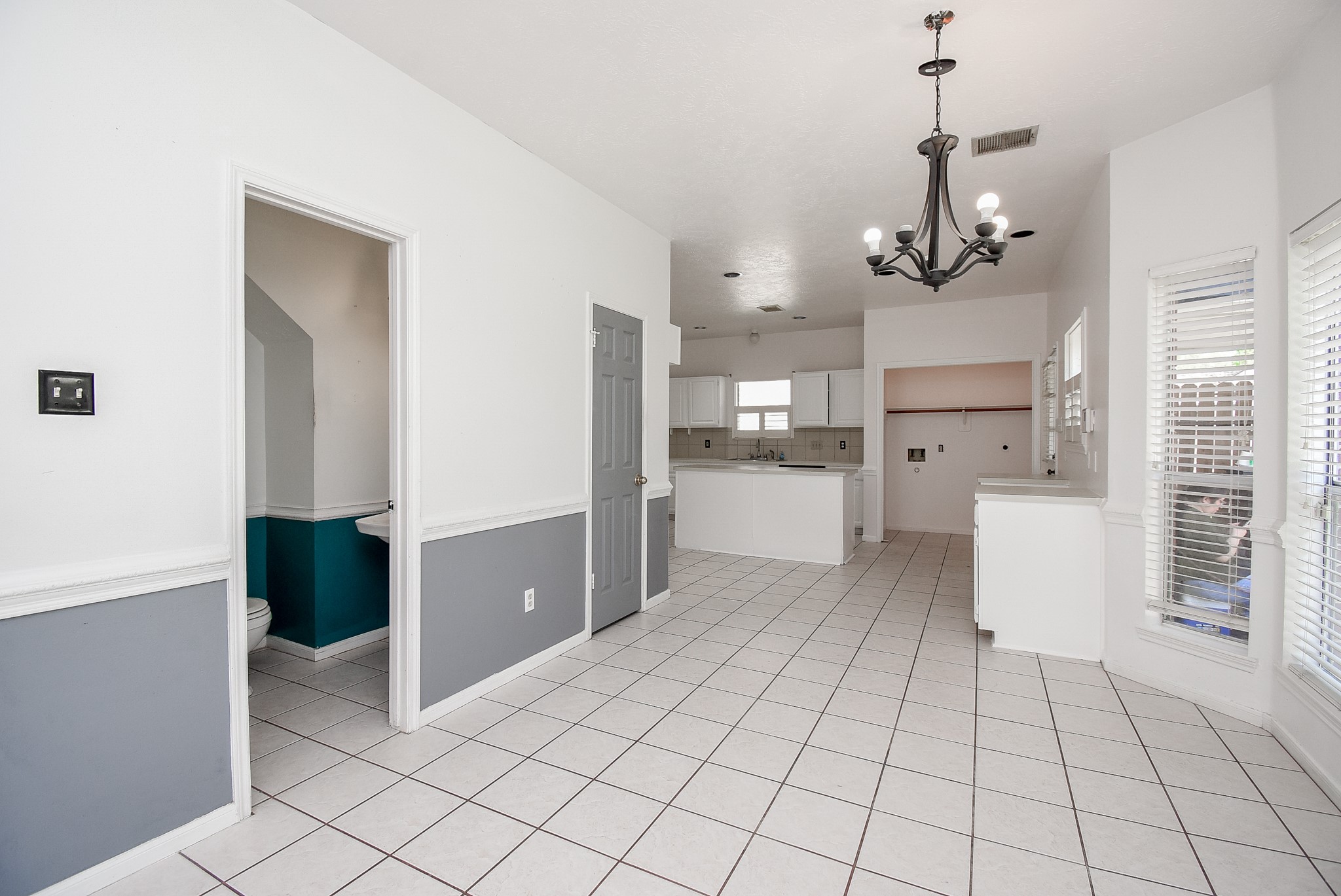 4311 Glen Avon Drive Property Photo 18