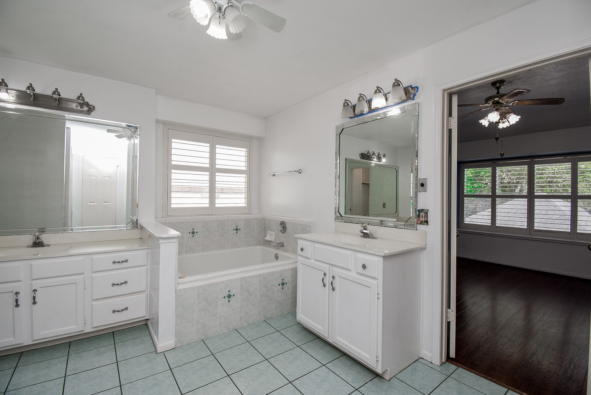 4311 Glen Avon Drive Property Photo 32