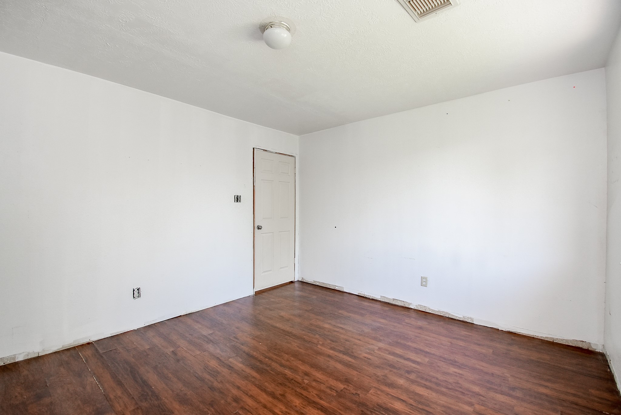4311 Glen Avon Drive Property Photo 38