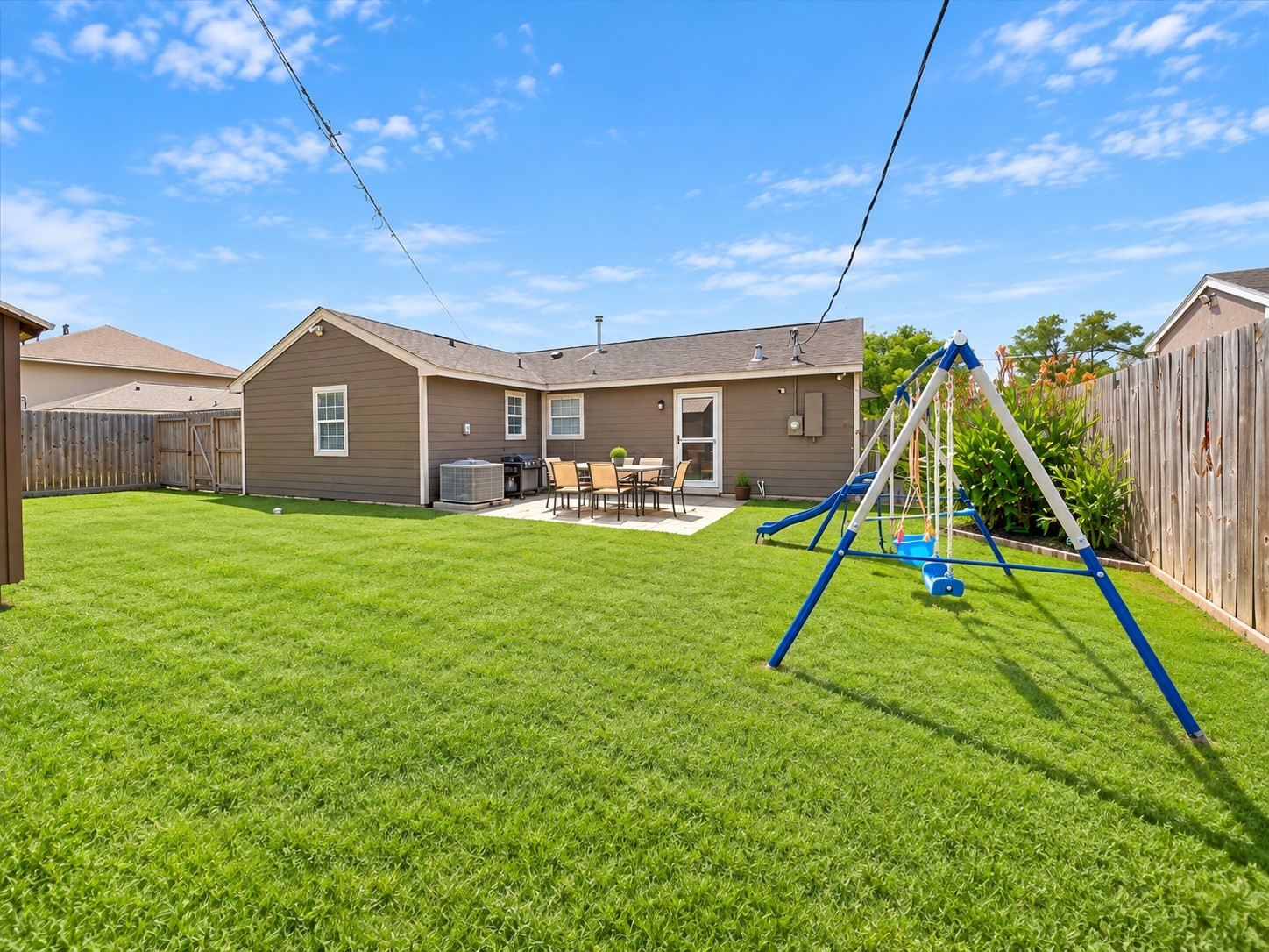 15537 Woodforest Boulevard Property Photo 10