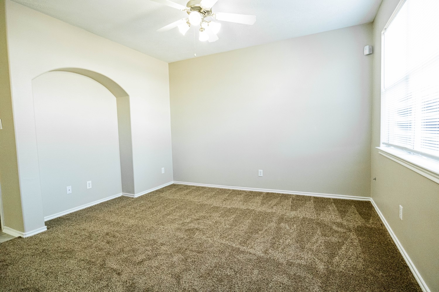 3417 Victorian Manor Lane Property Photo 3