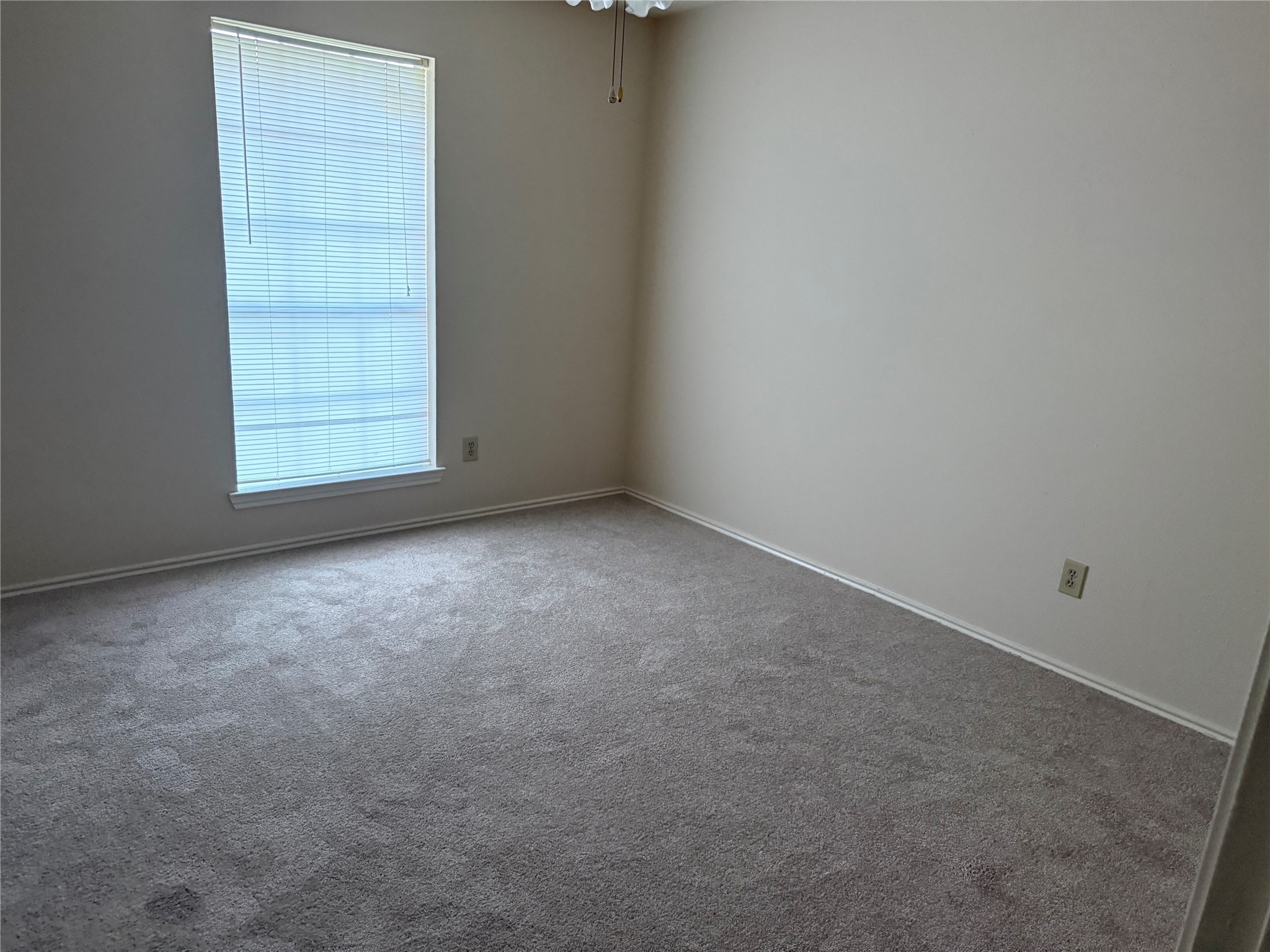 18023 Garden Manor Drive Property Photo 8