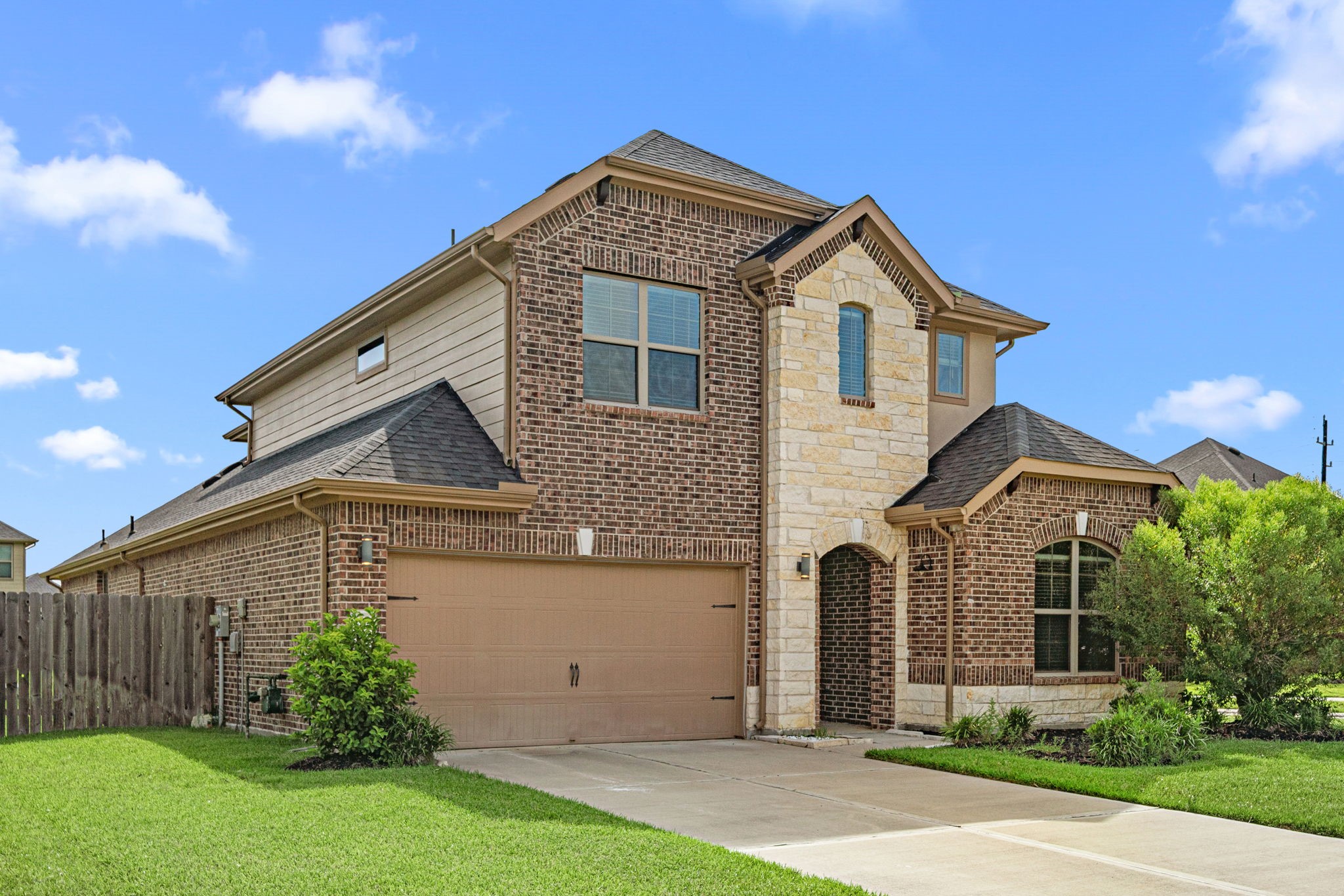 3539 Gore Creek Drive Property Photo 3