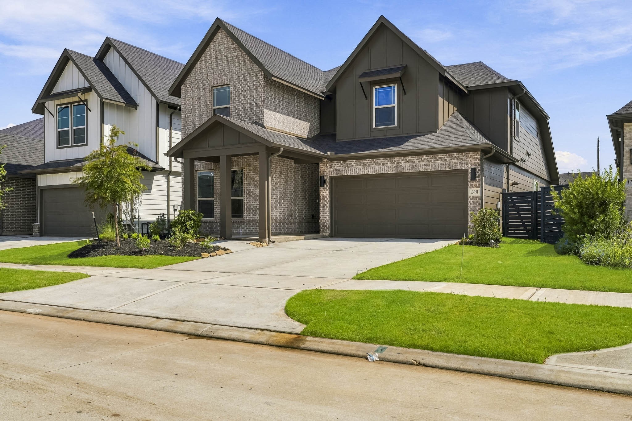 10931 Endeavor Drive Property Photo 2