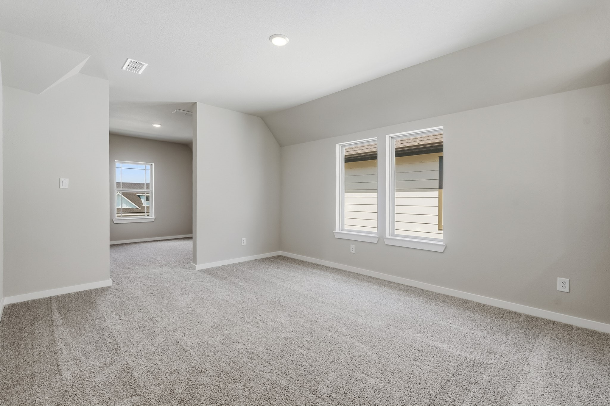 10931 Endeavor Drive Property Photo 13