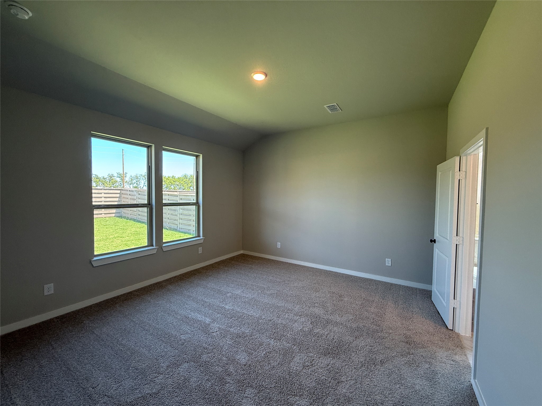 10931 Endeavor Drive Property Photo 14