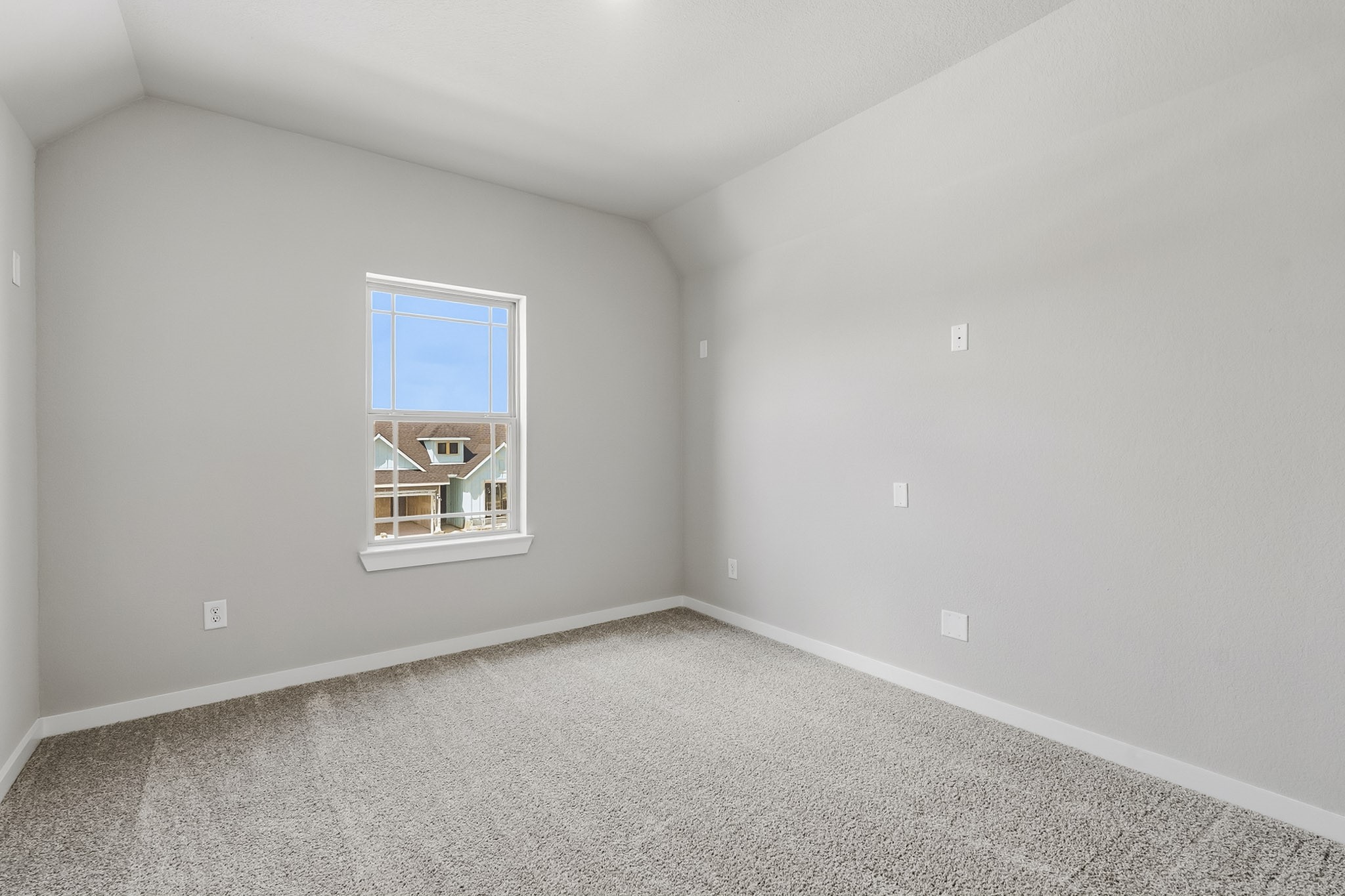 10931 Endeavor Drive Property Photo 14