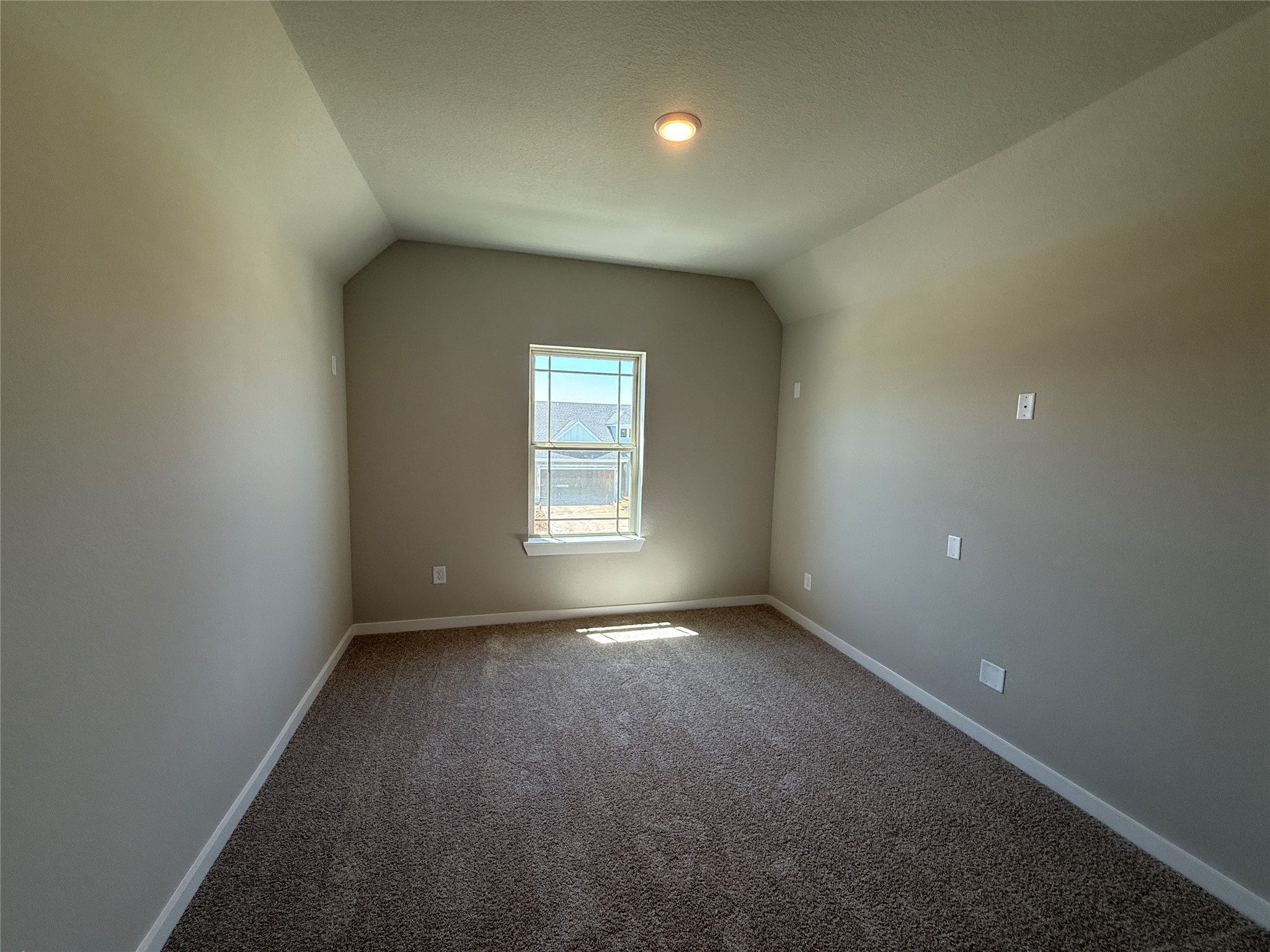 10931 Endeavor Drive Property Photo 16