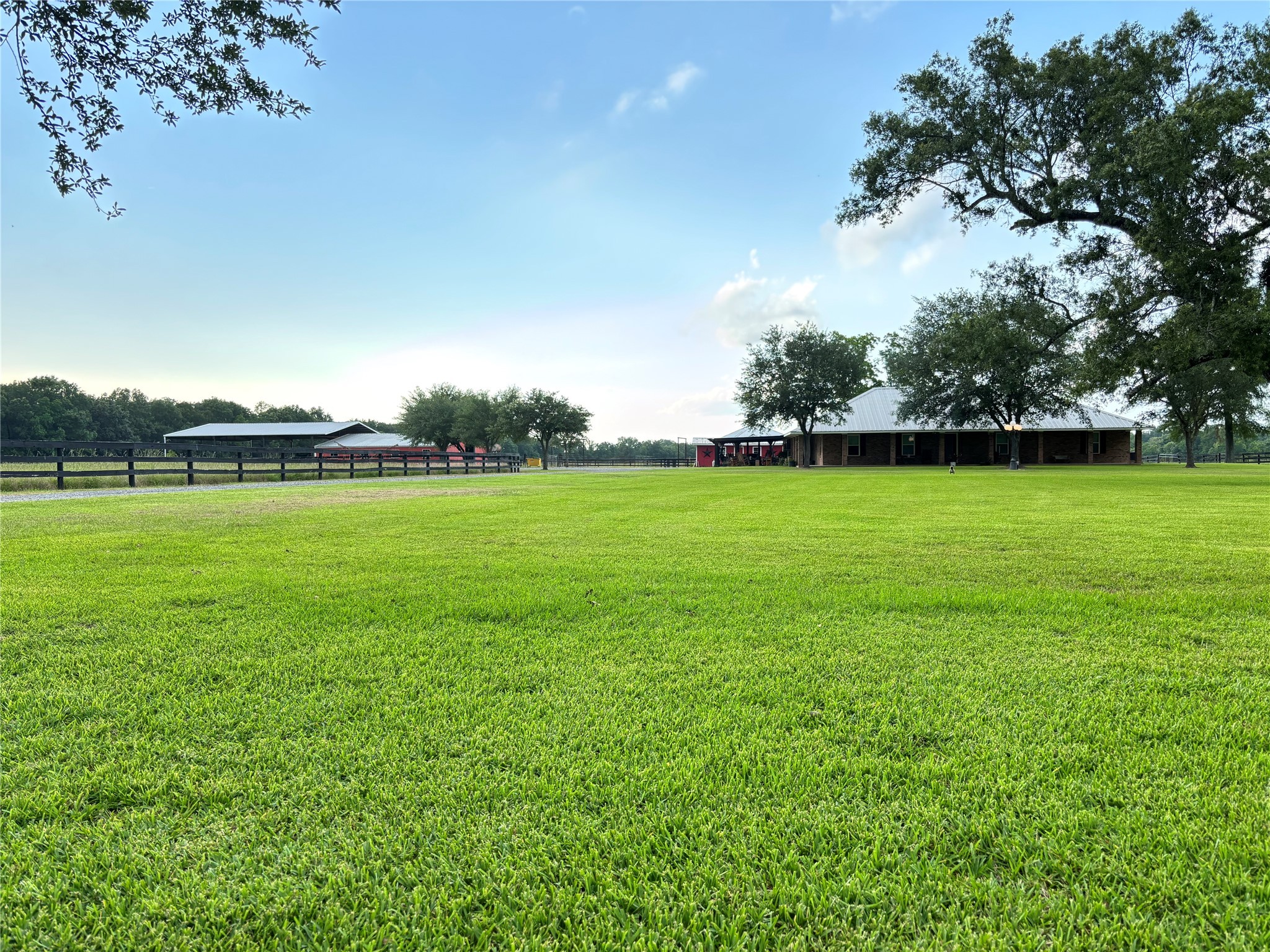 40062 Highway 105 Property Photo 1