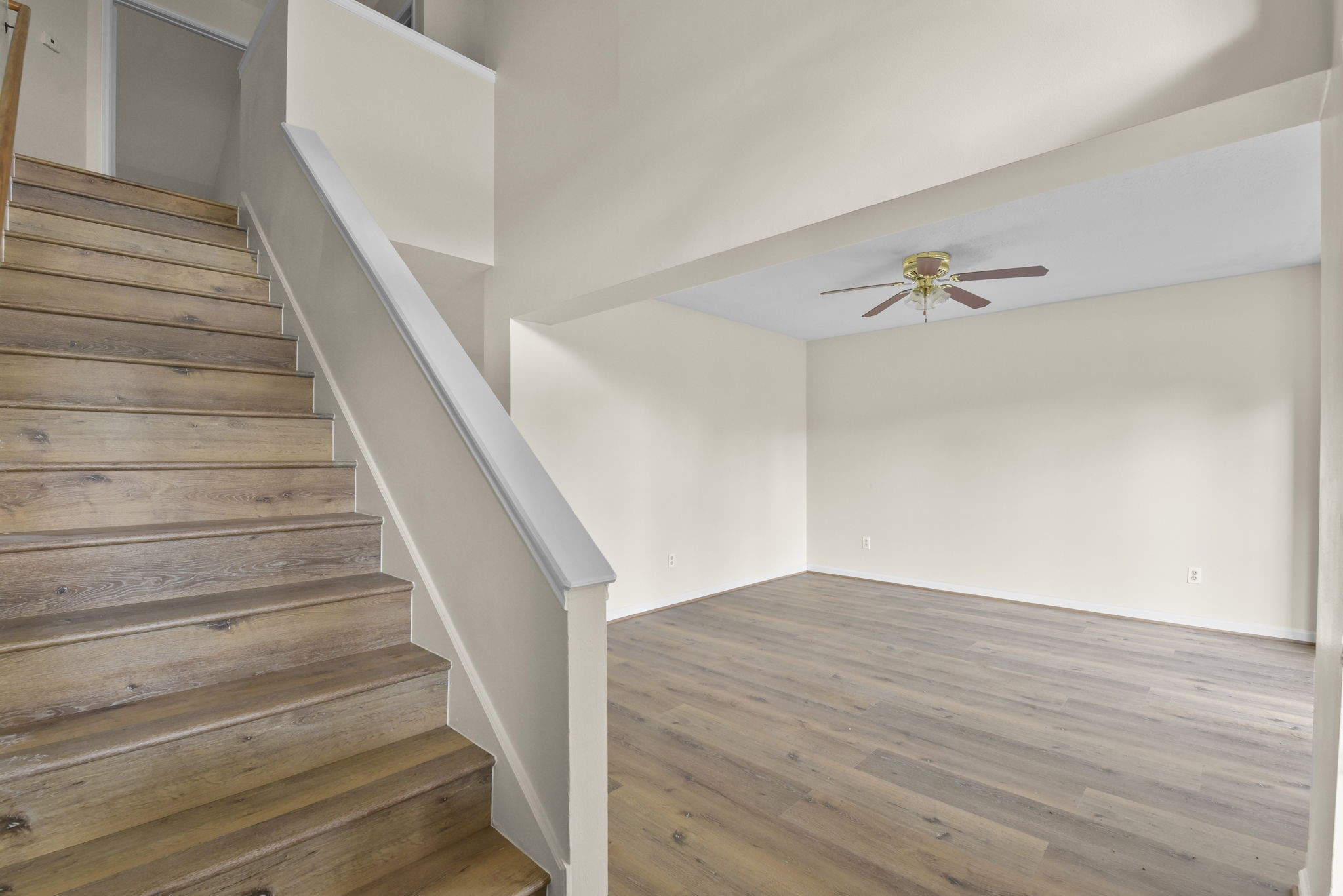 4911 Silver Fox Drive Property Photo 6