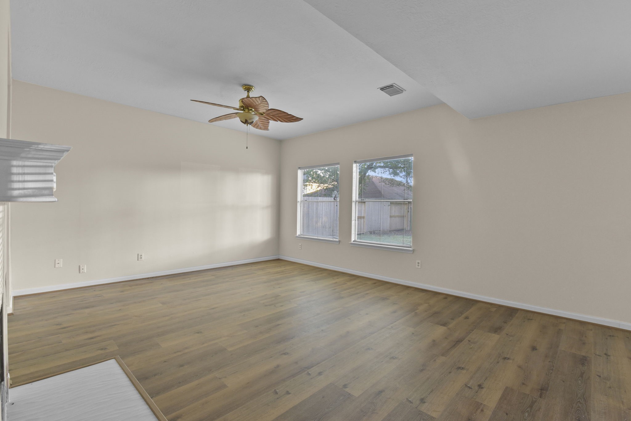 4911 Silver Fox Drive Property Photo 9
