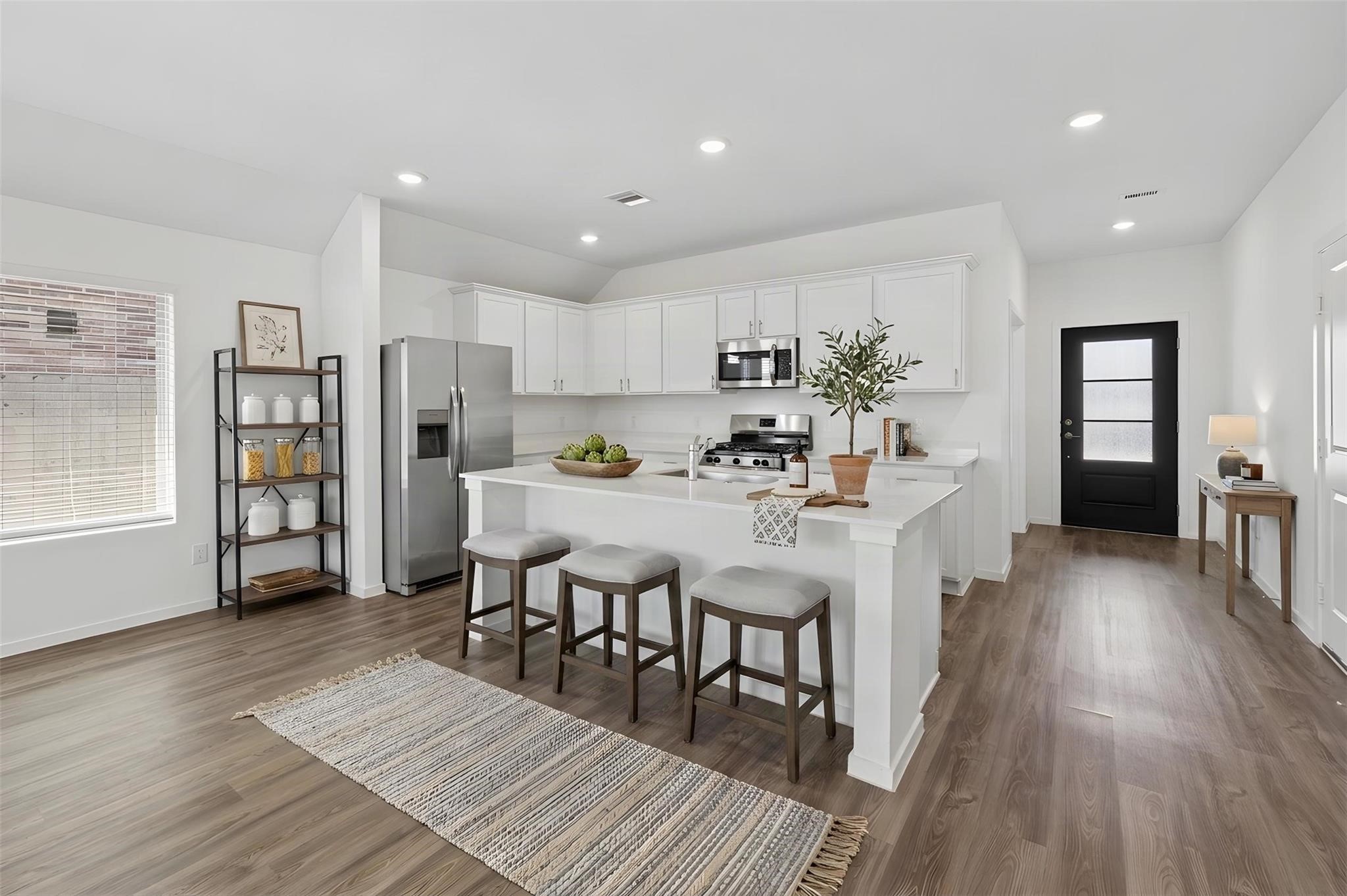 9918 Lockridge Manor Drive Property Photo 1