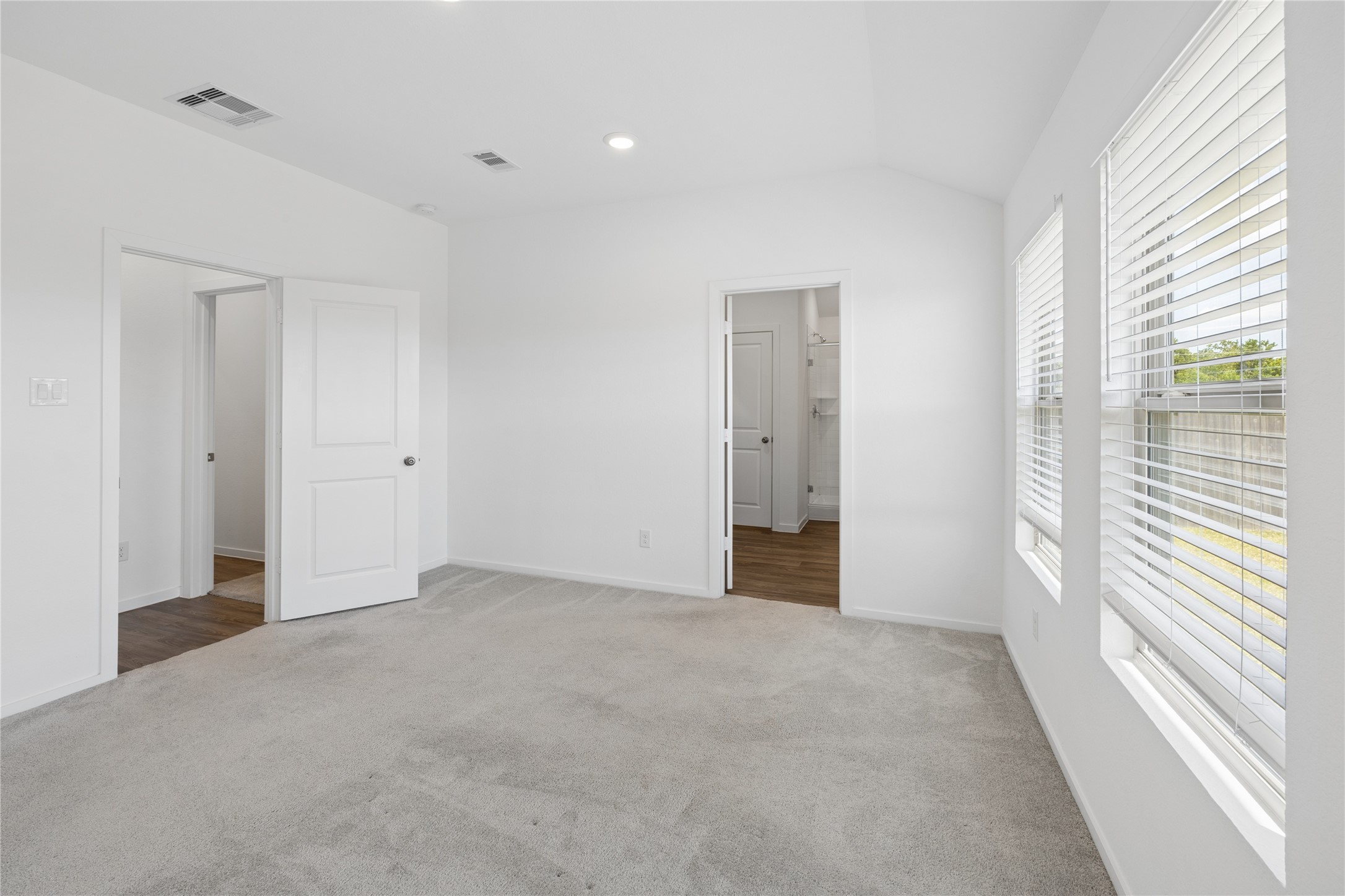 9918 Lockridge Manor Drive Property Photo 16