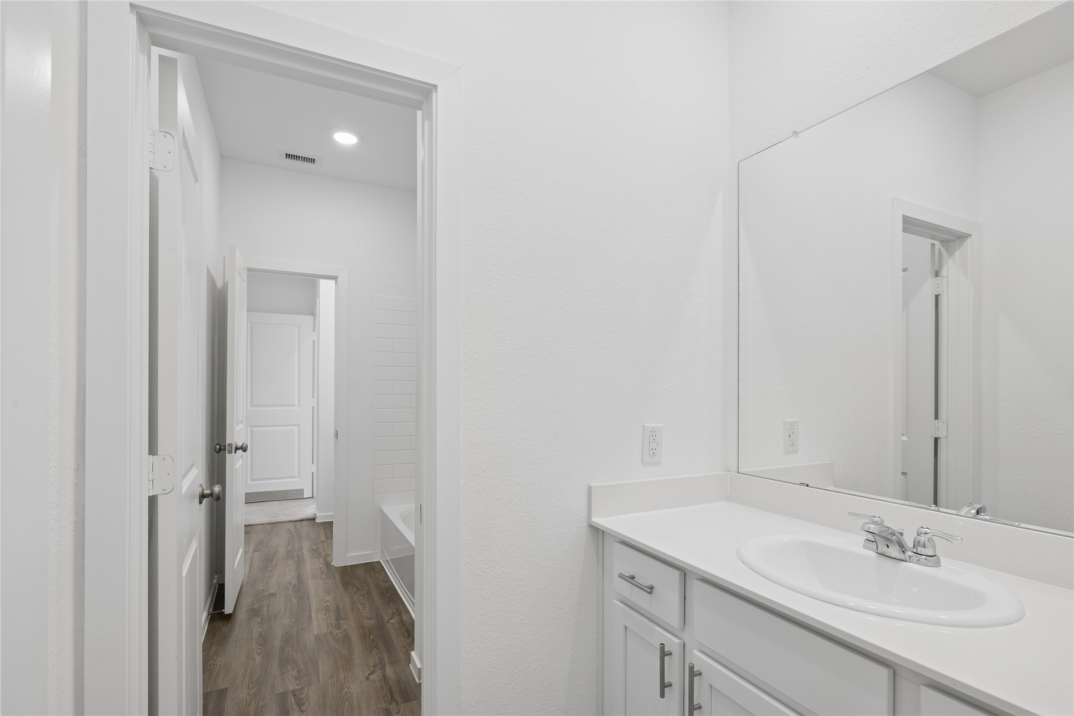 9918 Lockridge Manor Drive Property Photo 24