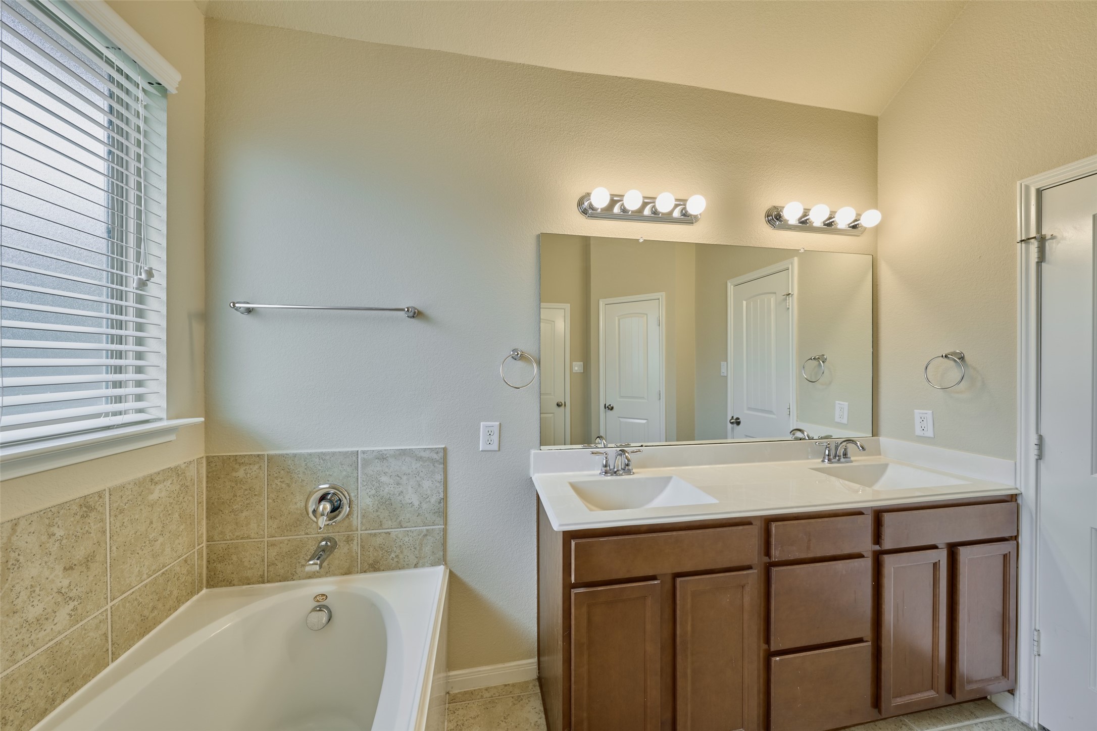 7443 Casita Drive Property Photo 18