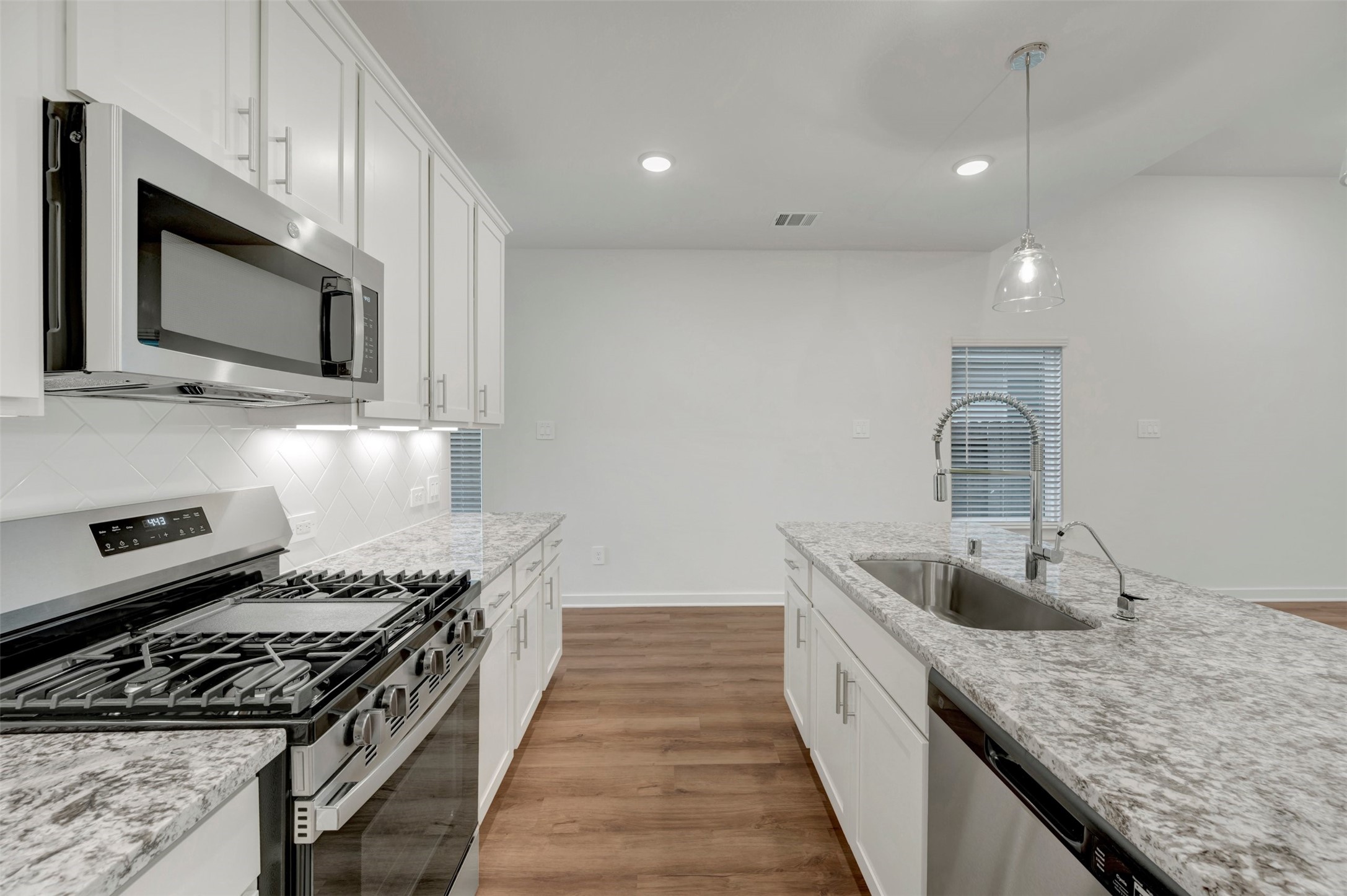 10321 Navarro Path Property Photo 13