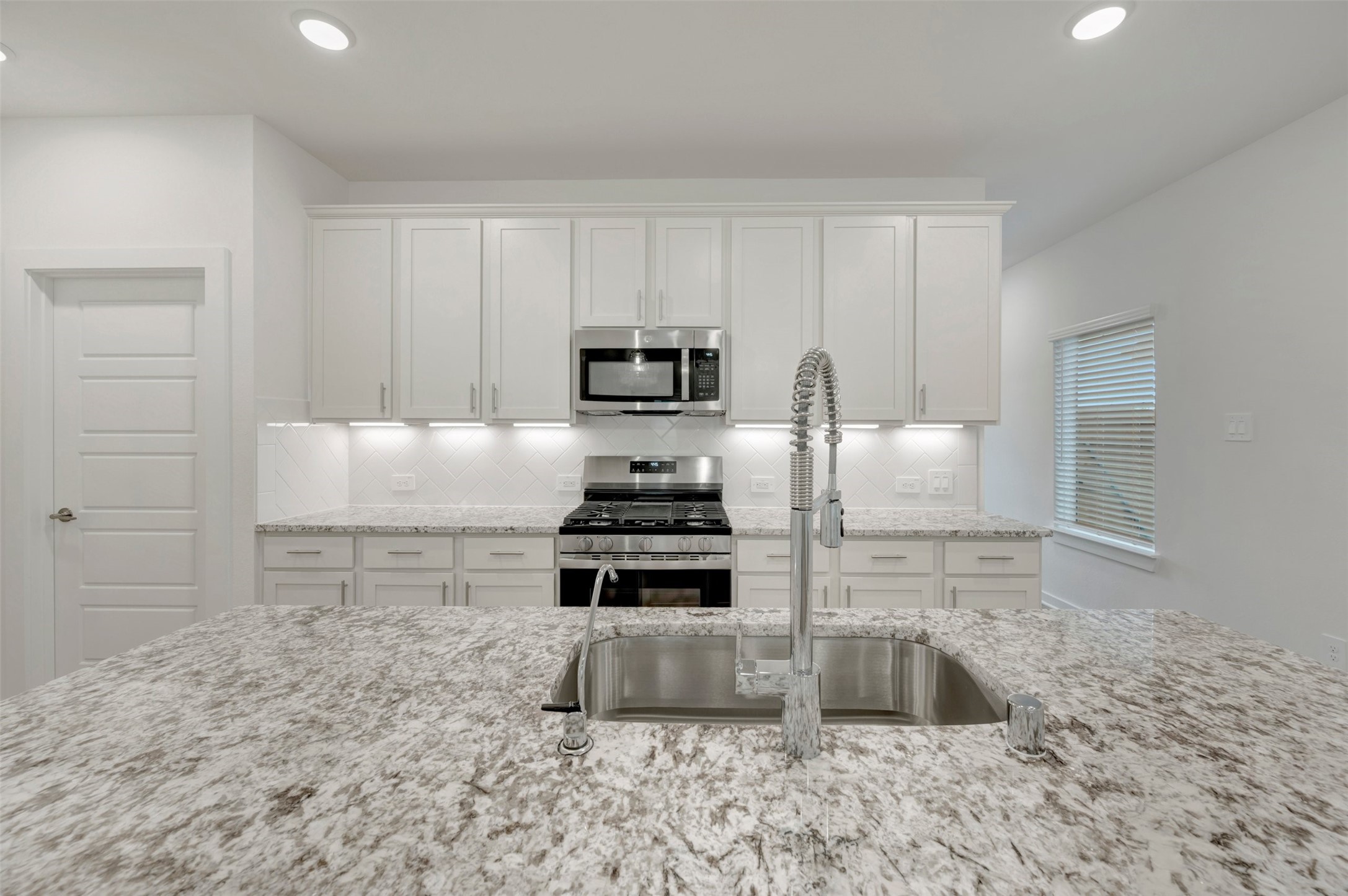 10321 Navarro Path Property Photo 17