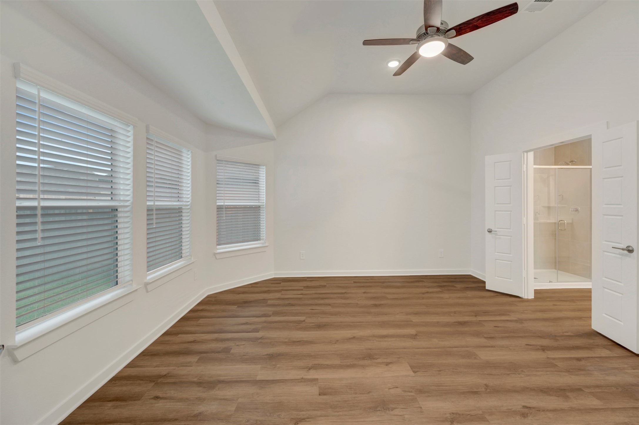 10321 Navarro Path Property Photo 24