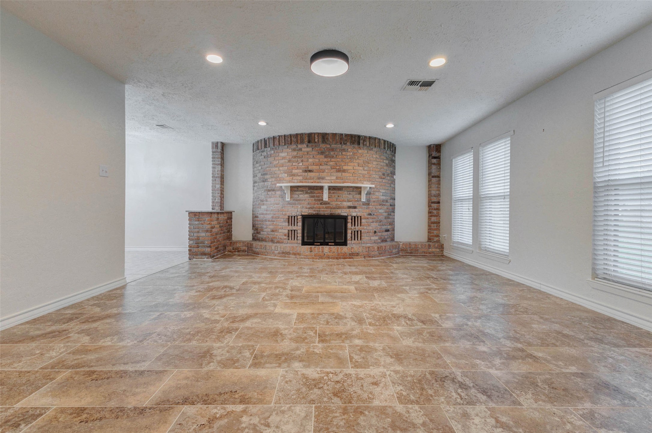 11403 Bonaparte Drive Property Photo 5