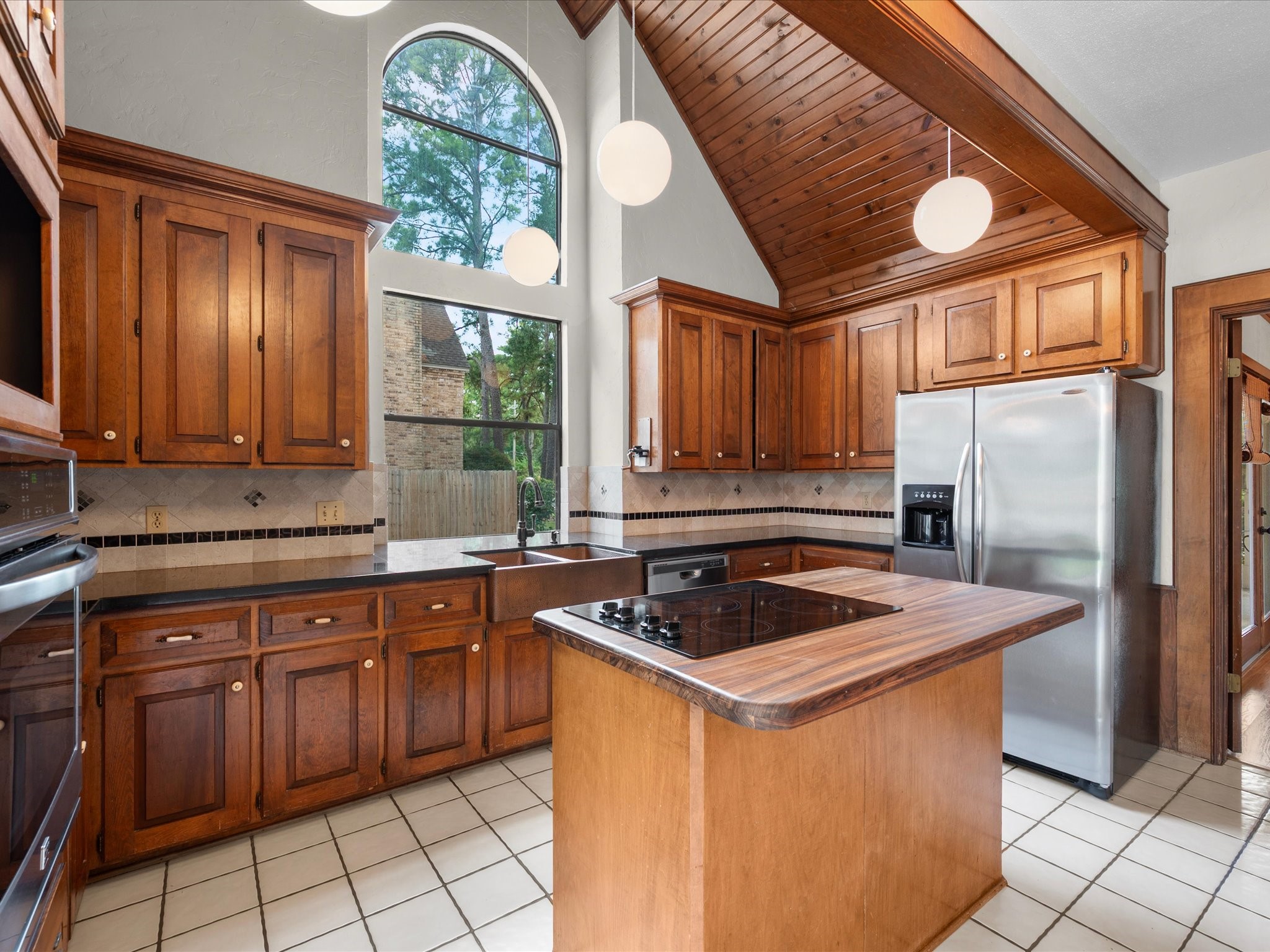 18006 Memorial Estates Drive Property Photo 6