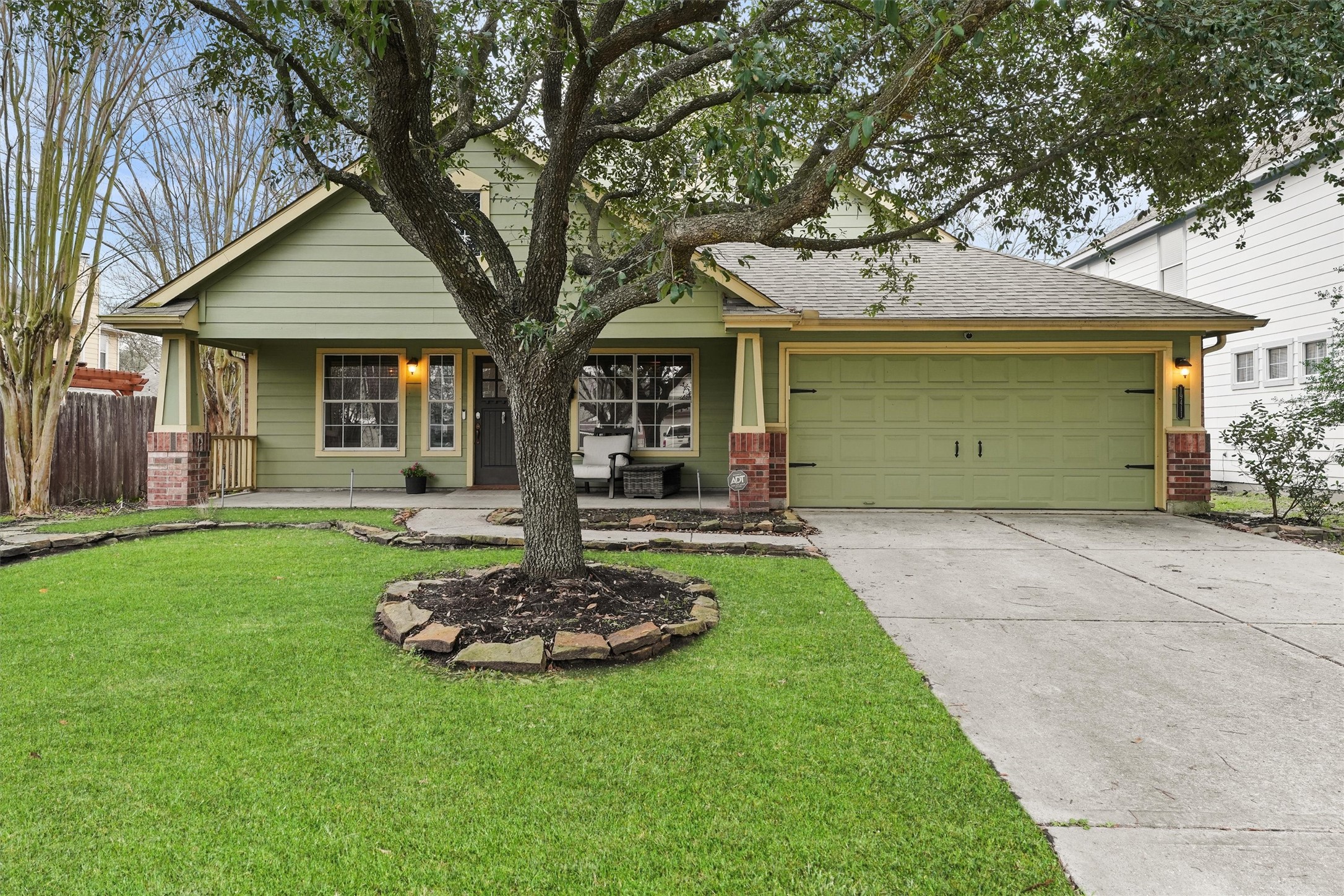 19411 Young Oak Street Property Photo 1