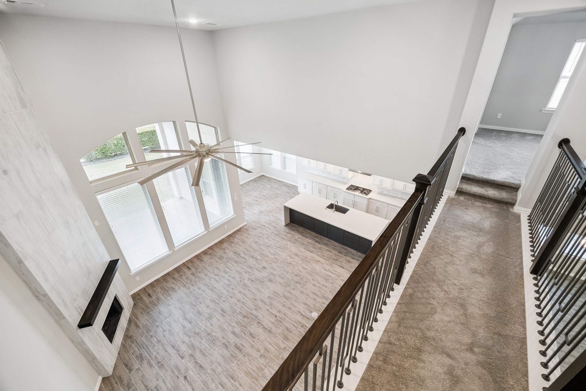 1415 Layla Sage Loop Property Photo 6