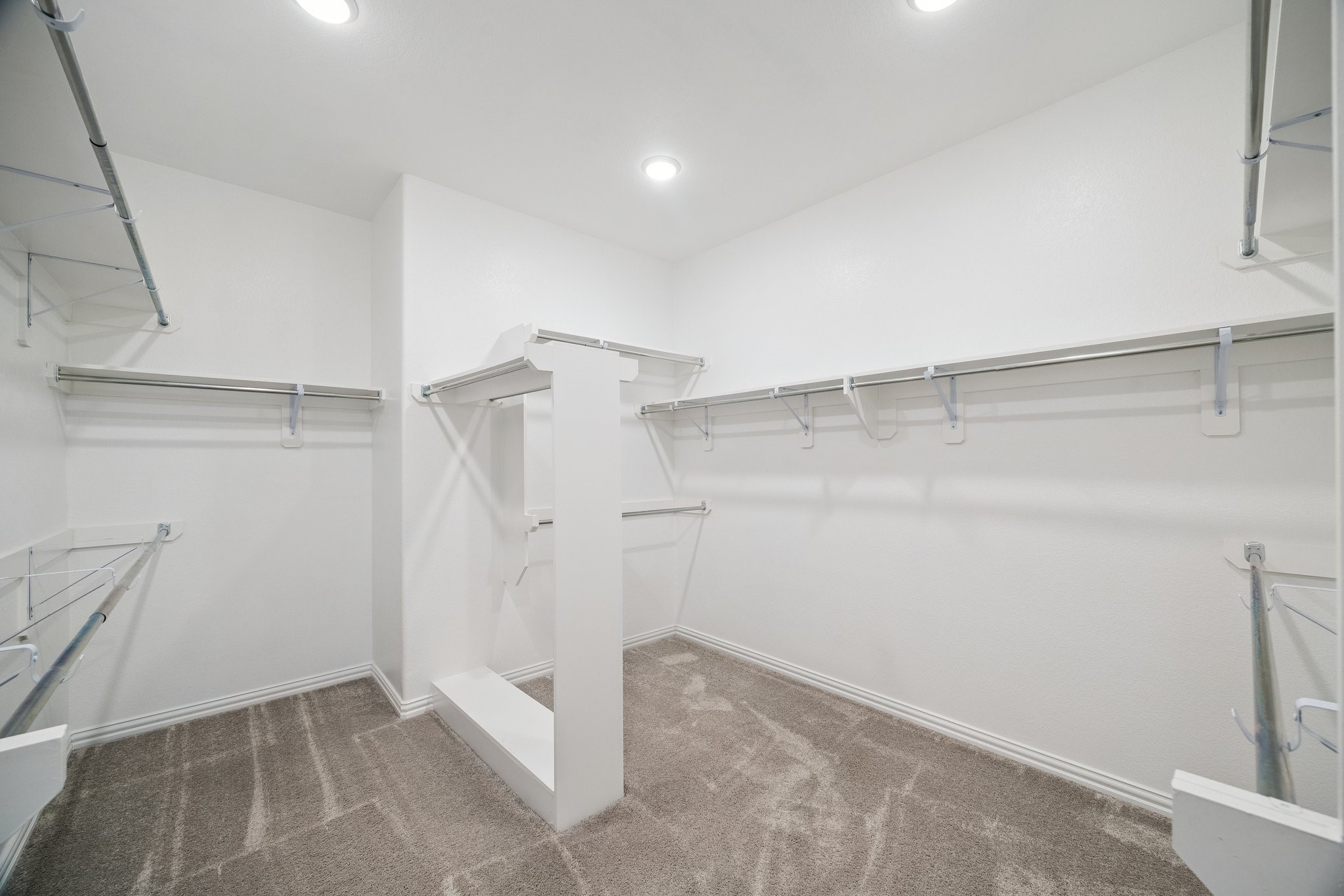 1415 Layla Sage Loop Property Photo 15