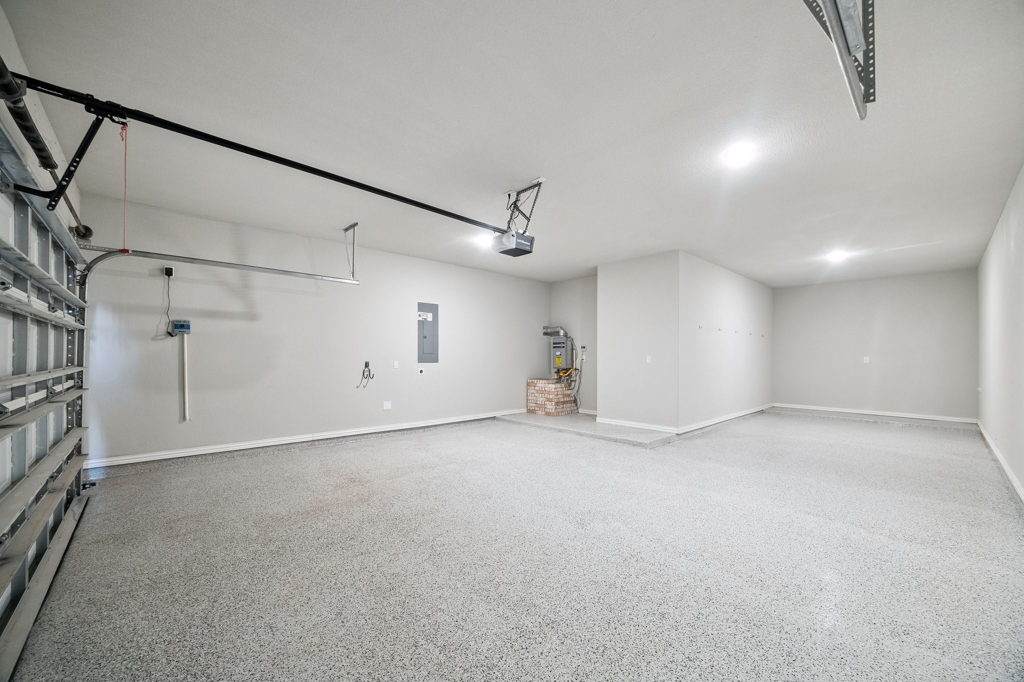 1415 Layla Sage Loop Property Photo 27