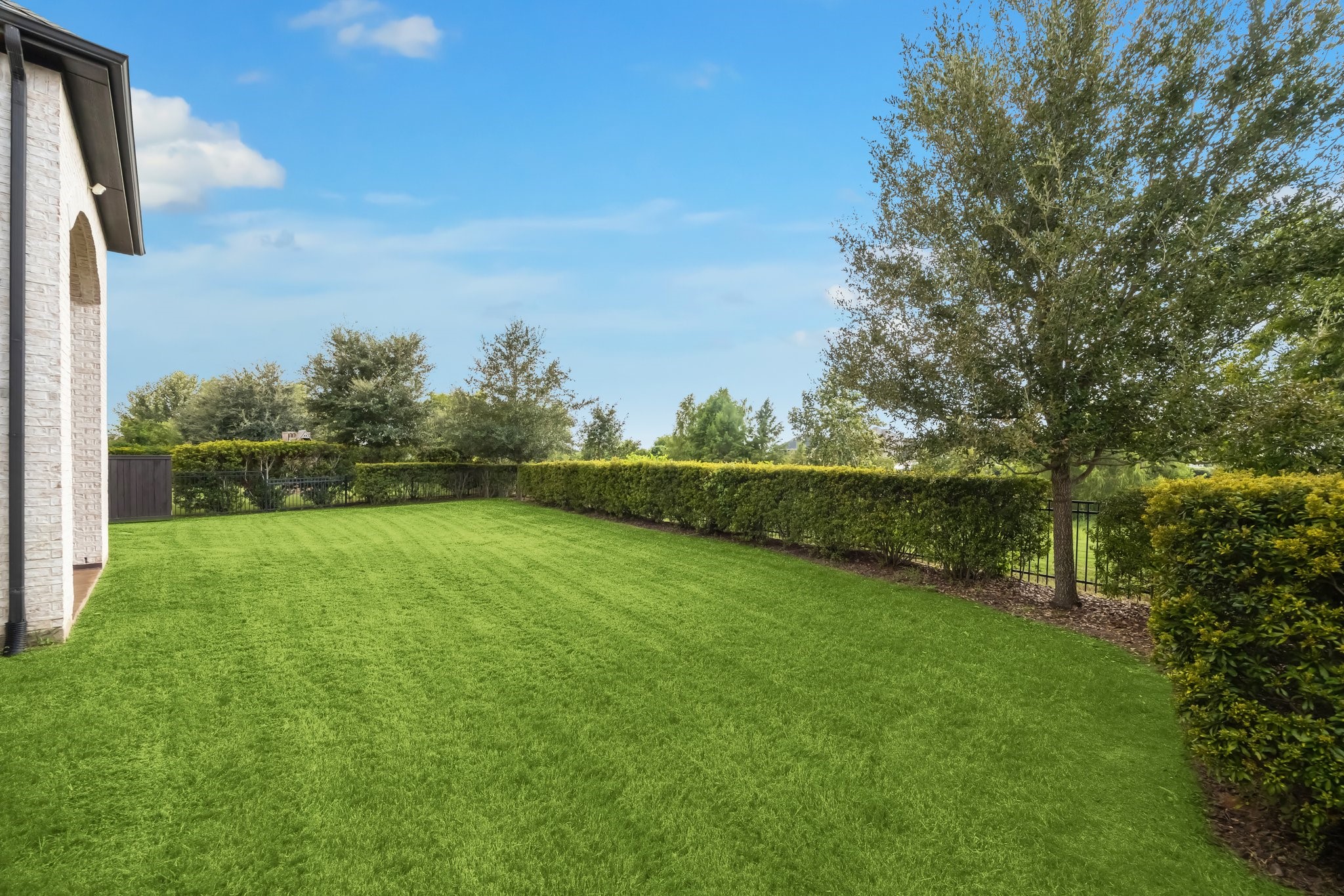 1415 Layla Sage Loop Property Photo 29