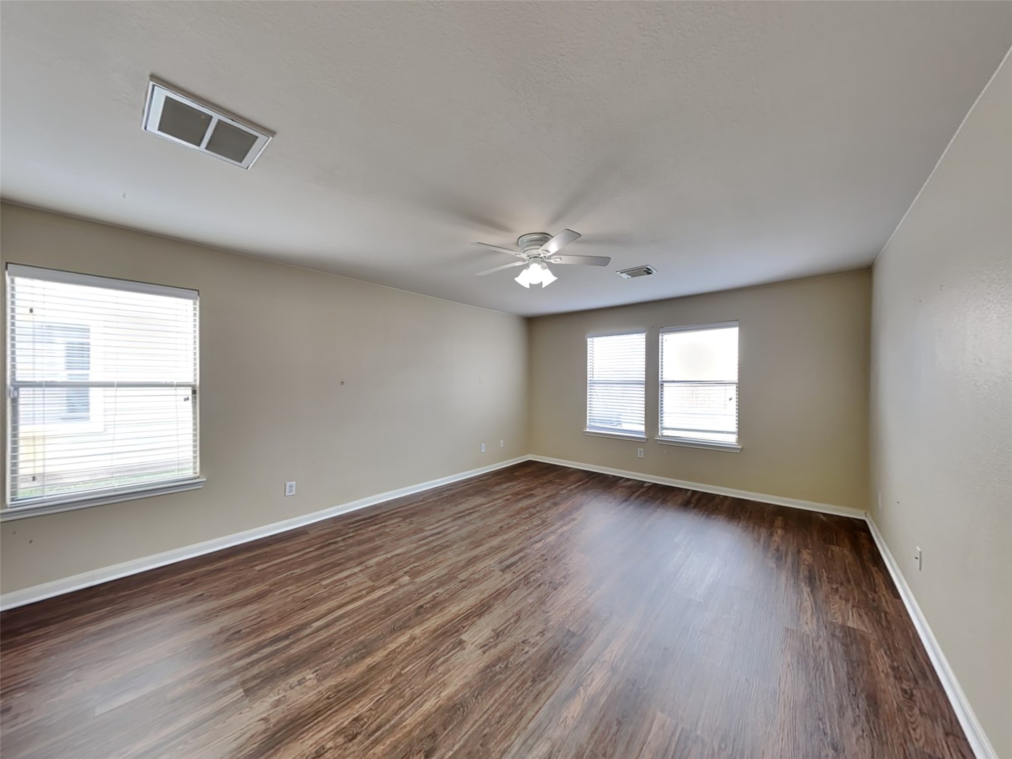 29435 Legends Glen Drive Property Photo 11