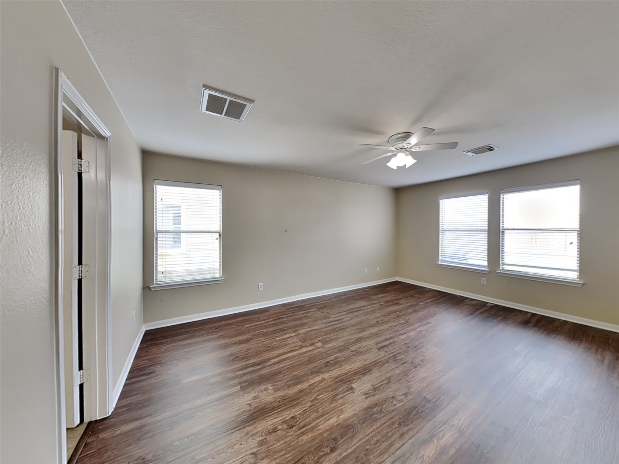 29435 Legends Glen Drive Property Photo 12
