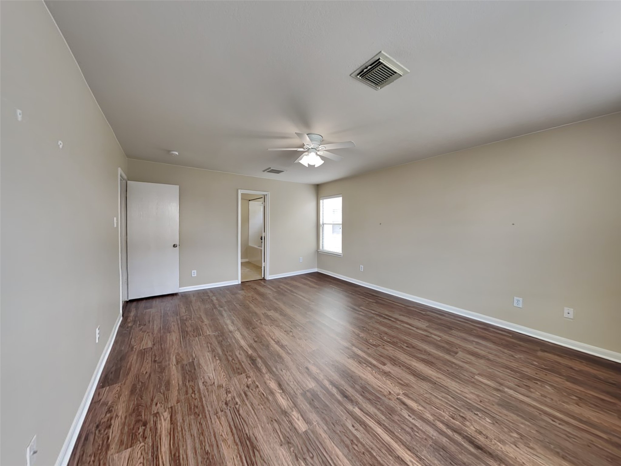 29435 Legends Glen Drive Property Photo 13
