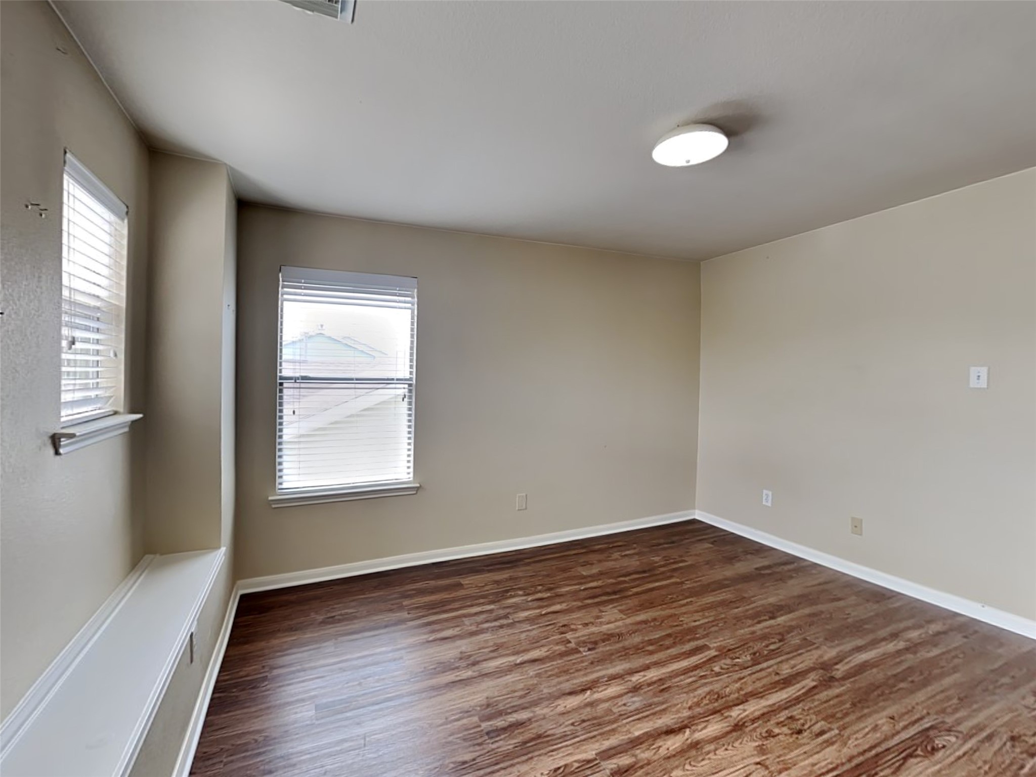29435 Legends Glen Drive Property Photo 23