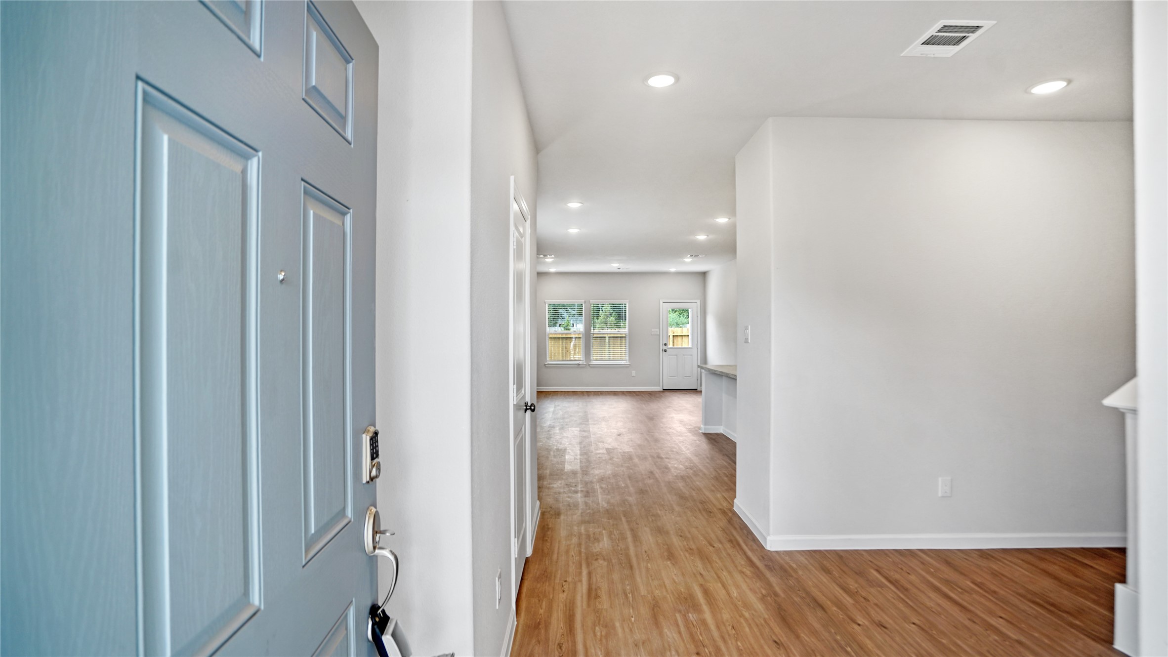 16505 Opportunity Way Property Photo 2