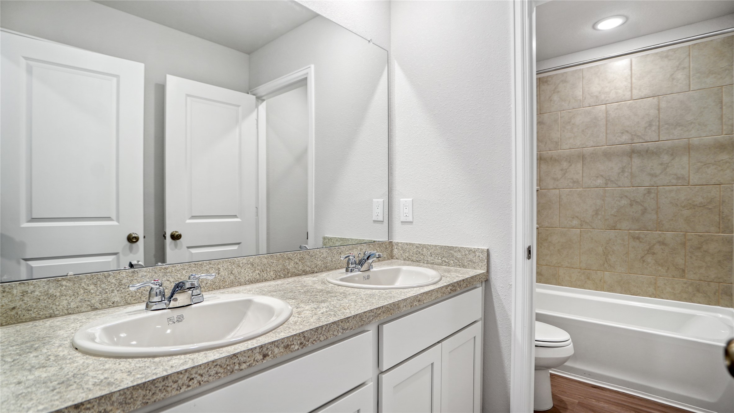 16505 Opportunity Way Property Photo 16