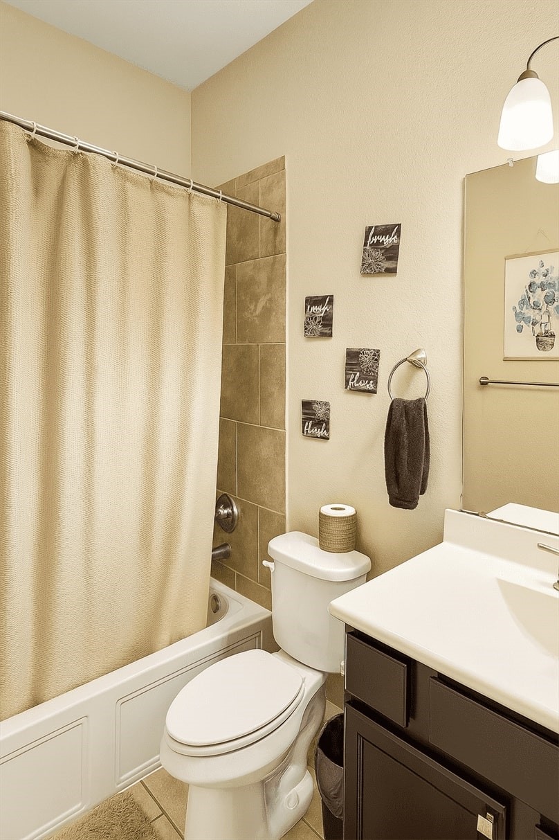 21399 Hunter Hart Drive Property Photo 10