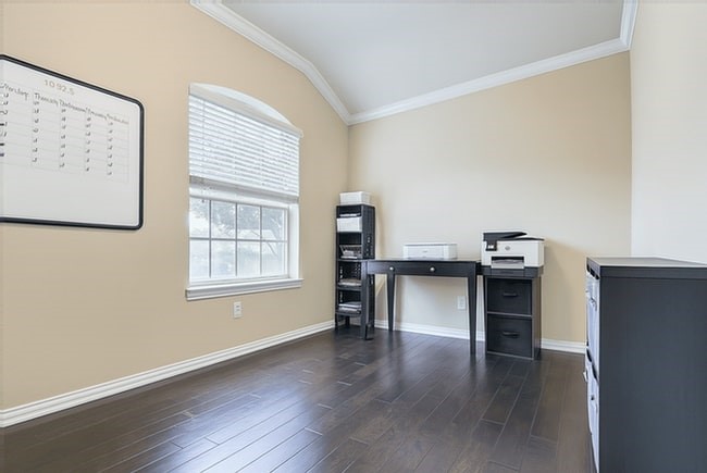 21399 Hunter Hart Drive Property Photo 12