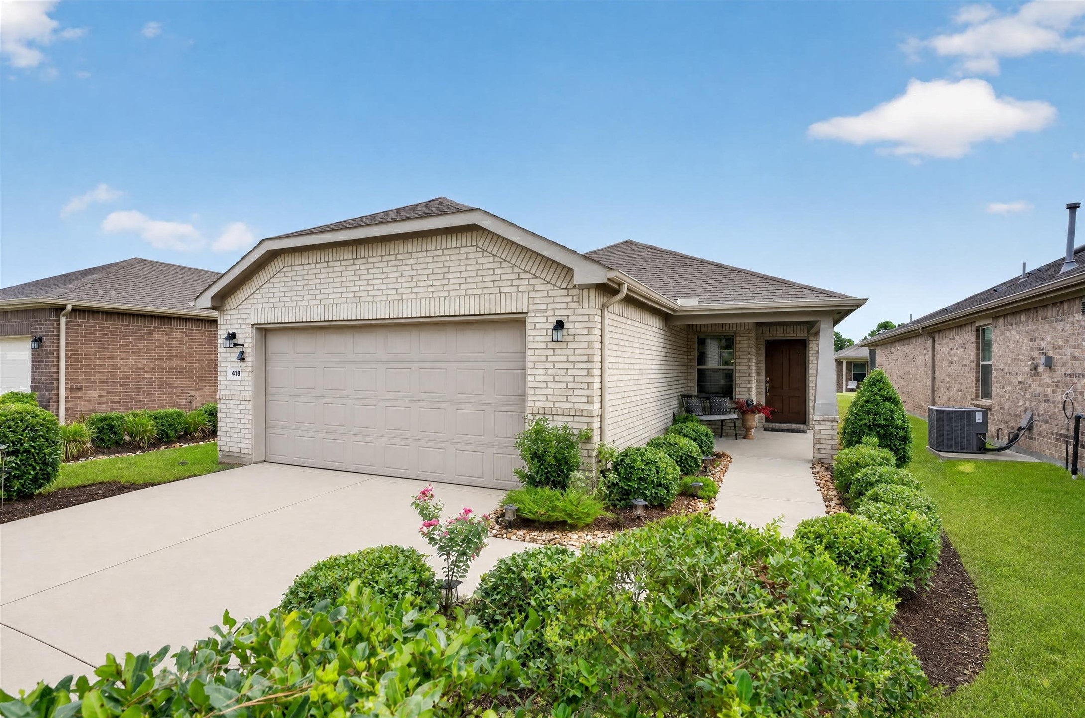 418 Thistle Thorn Drive Property Photo 1