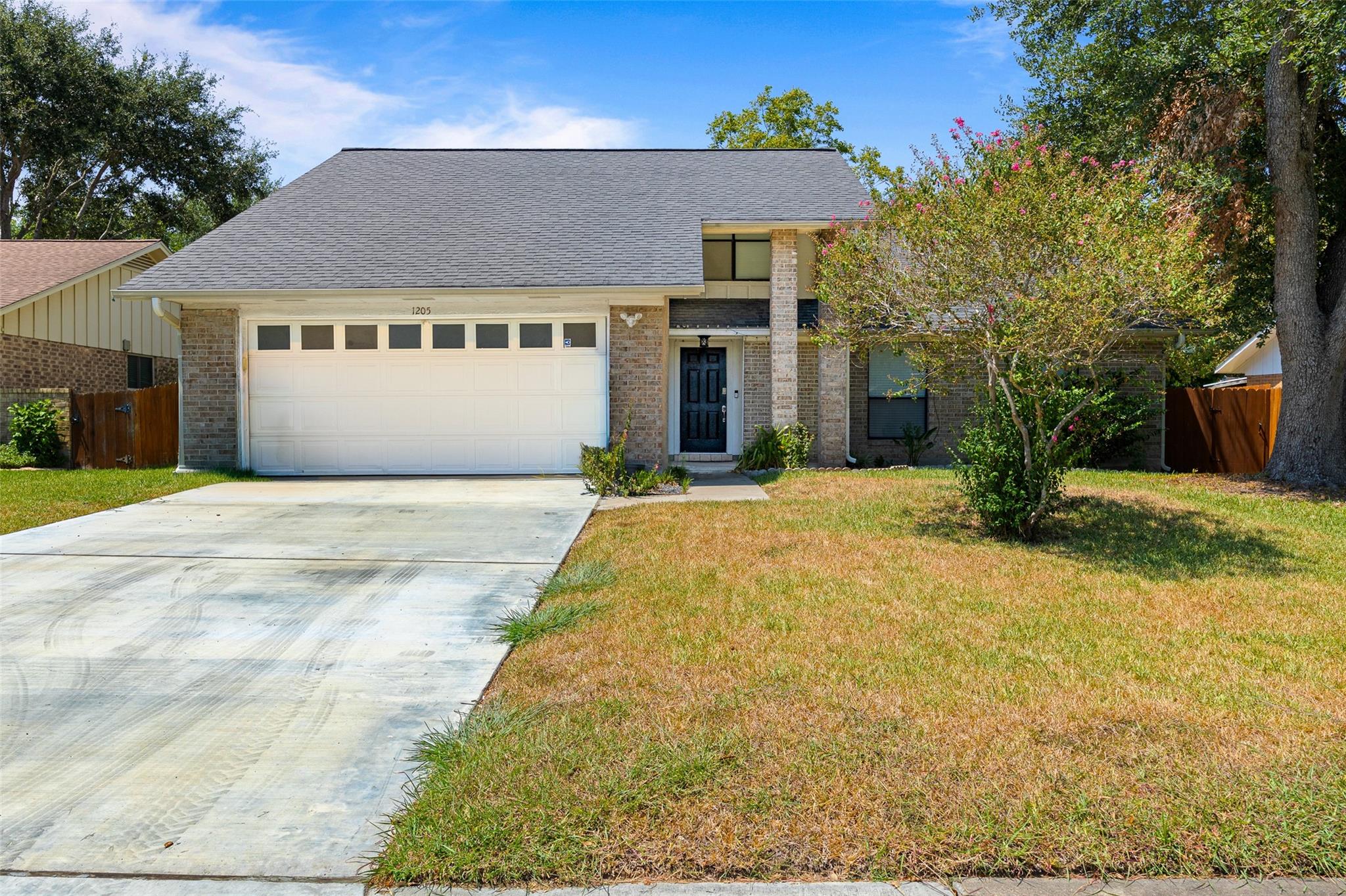 1205 Westwood Street, Victoria Tx 77901 Property Photo 1