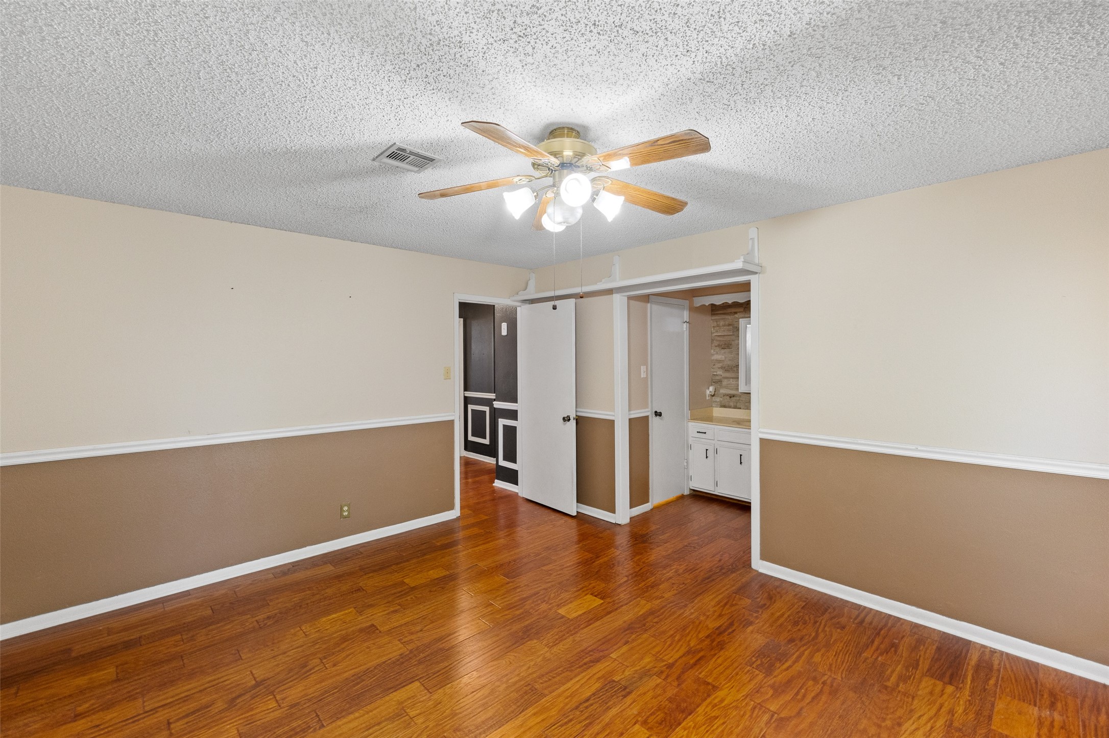 1205 Westwood Street Property Photo 15