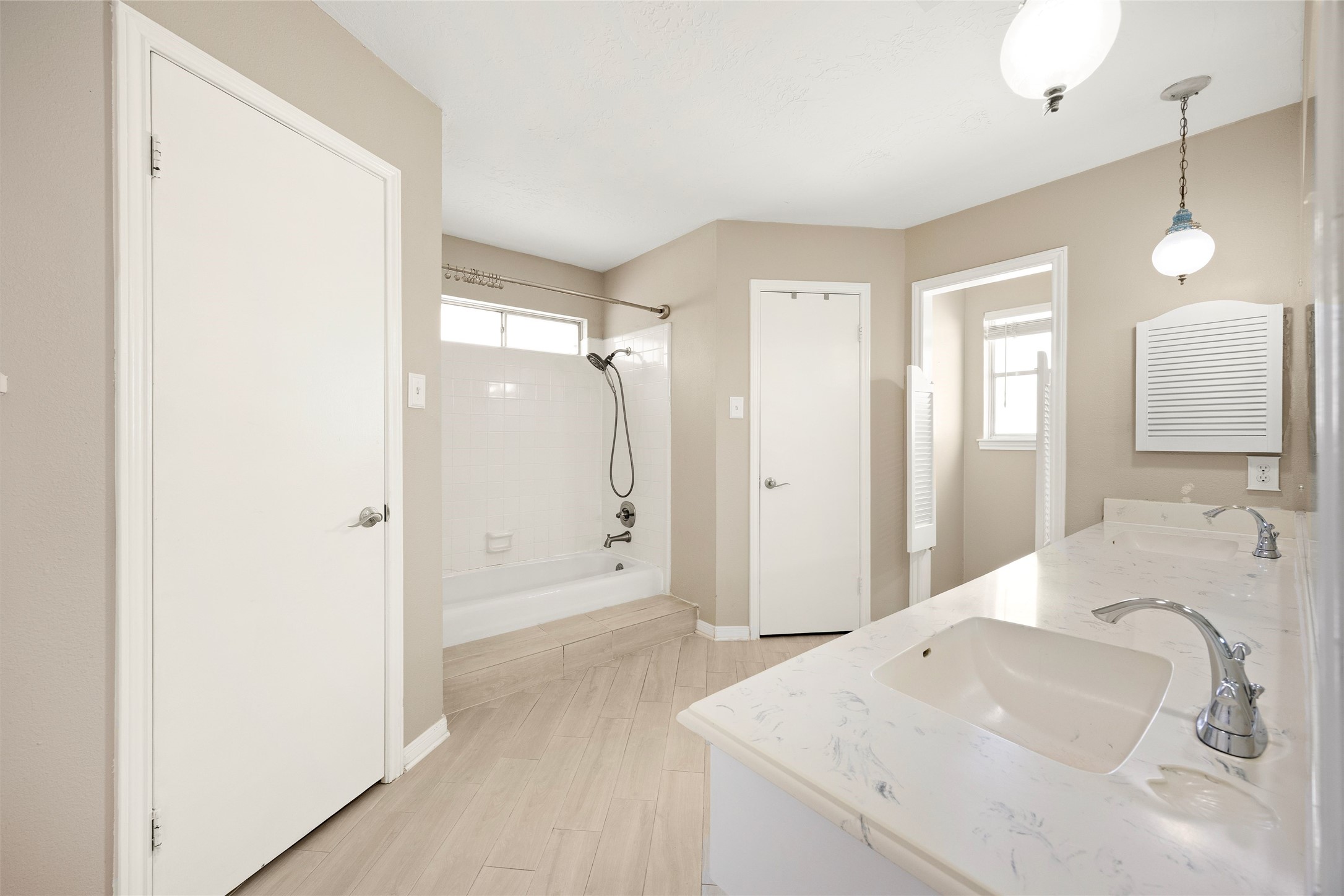9010 Tavistock Drive Property Photo 15
